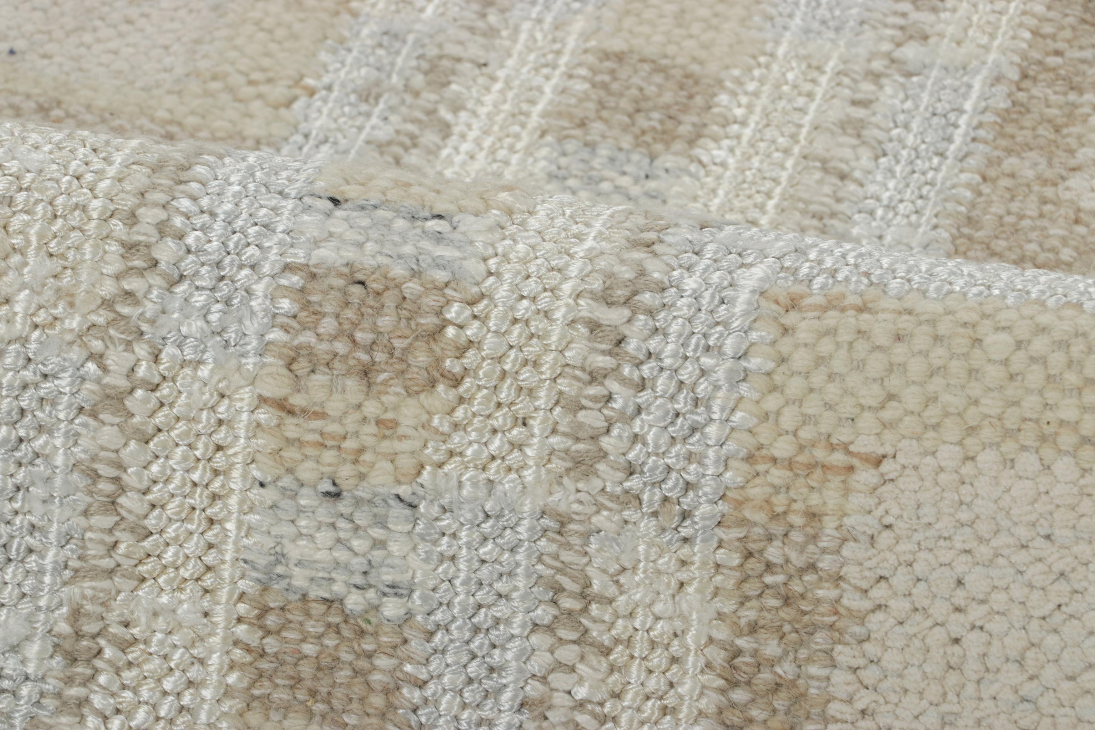 Rug & Kilim's Teppich im skandinavischen Stil in Weiß und Eisblau mit geometrischen Mustern (Wolle) im Angebot