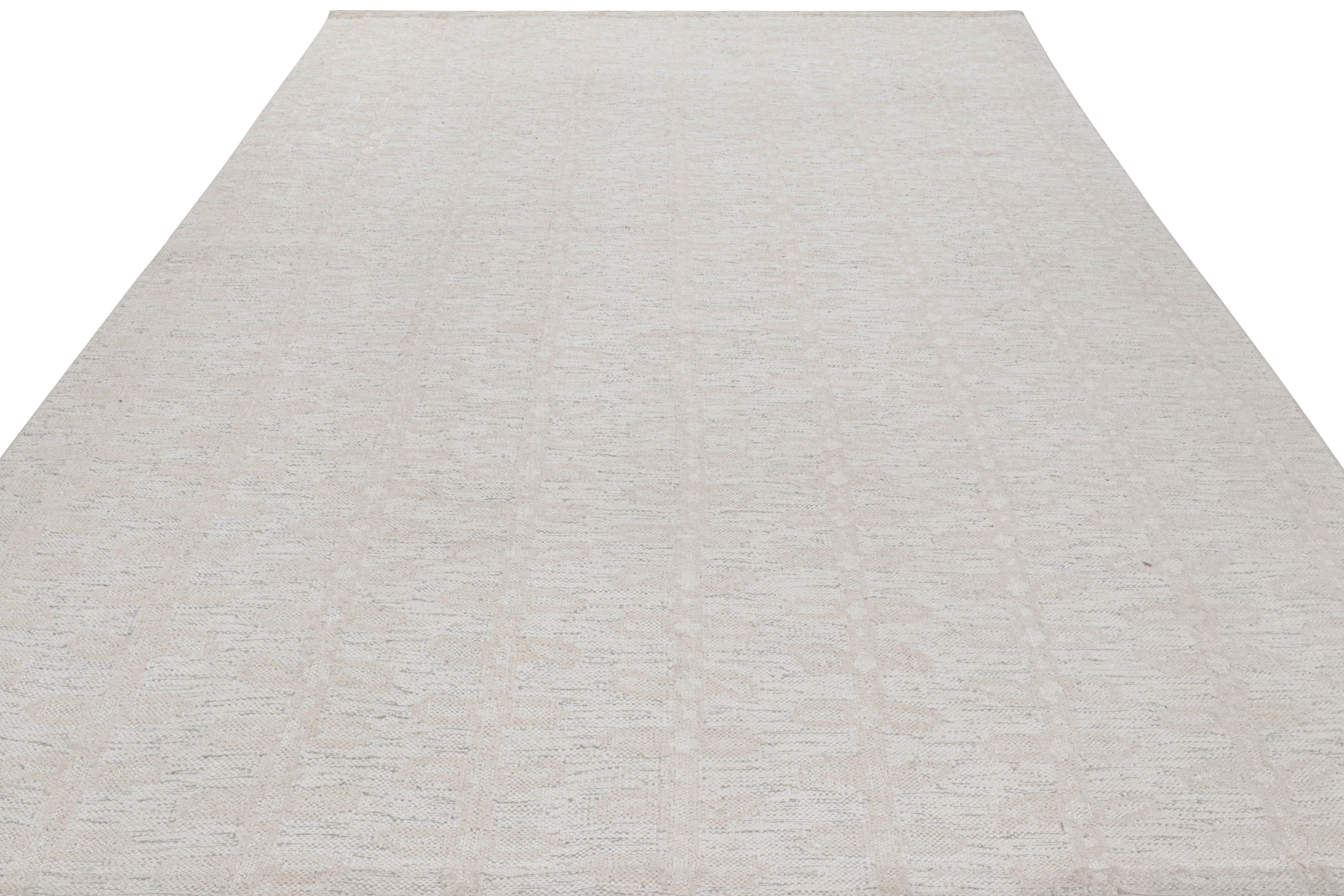 Rug & Kilim's Teppich im skandinavischen Stil in Weiß mit Blumenmustern (Indisch) im Angebot
