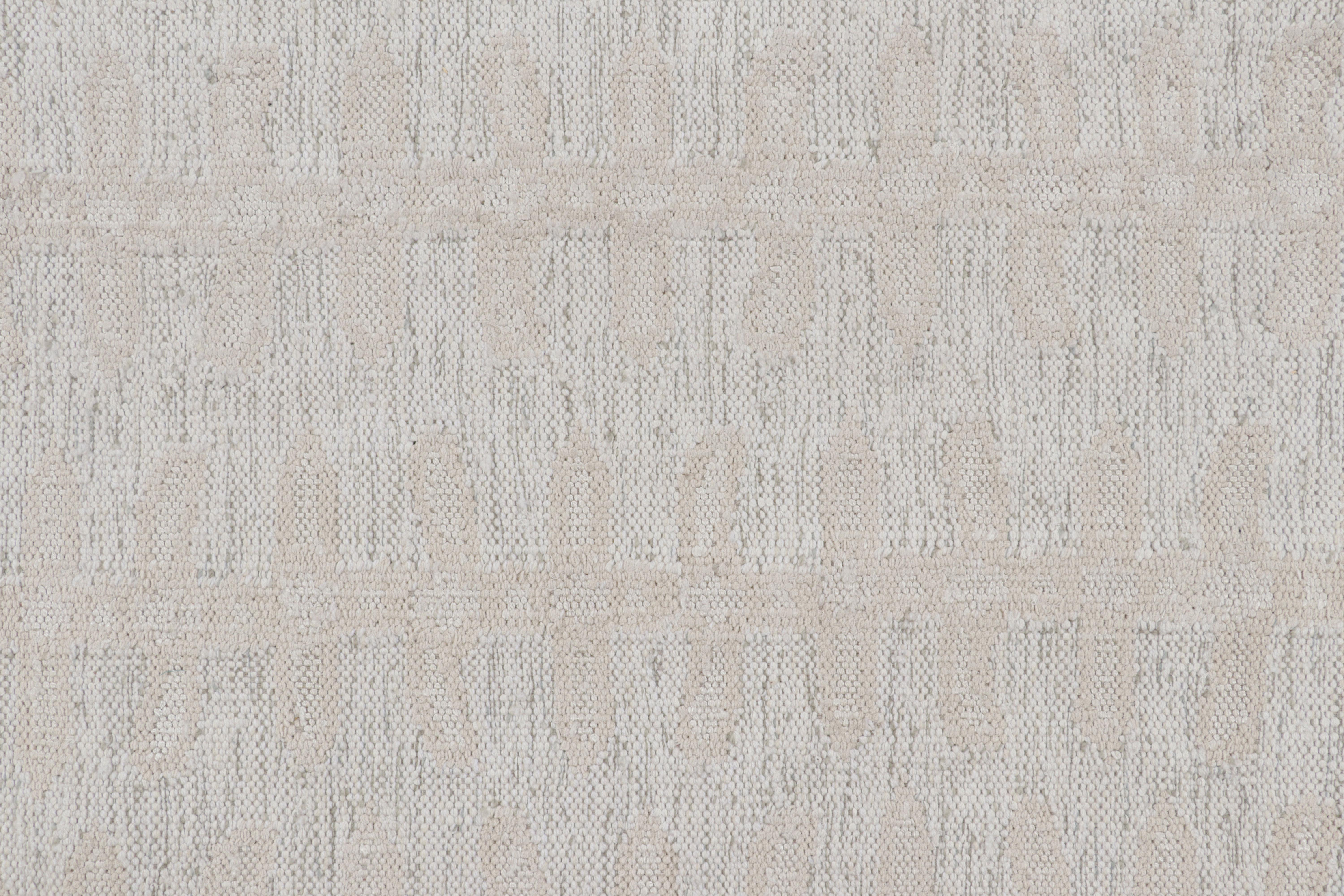 Rug & Kilim's Teppich im skandinavischen Stil in Weiß mit Blumenmustern im Zustand „Neu“ im Angebot in Long Island City, NY