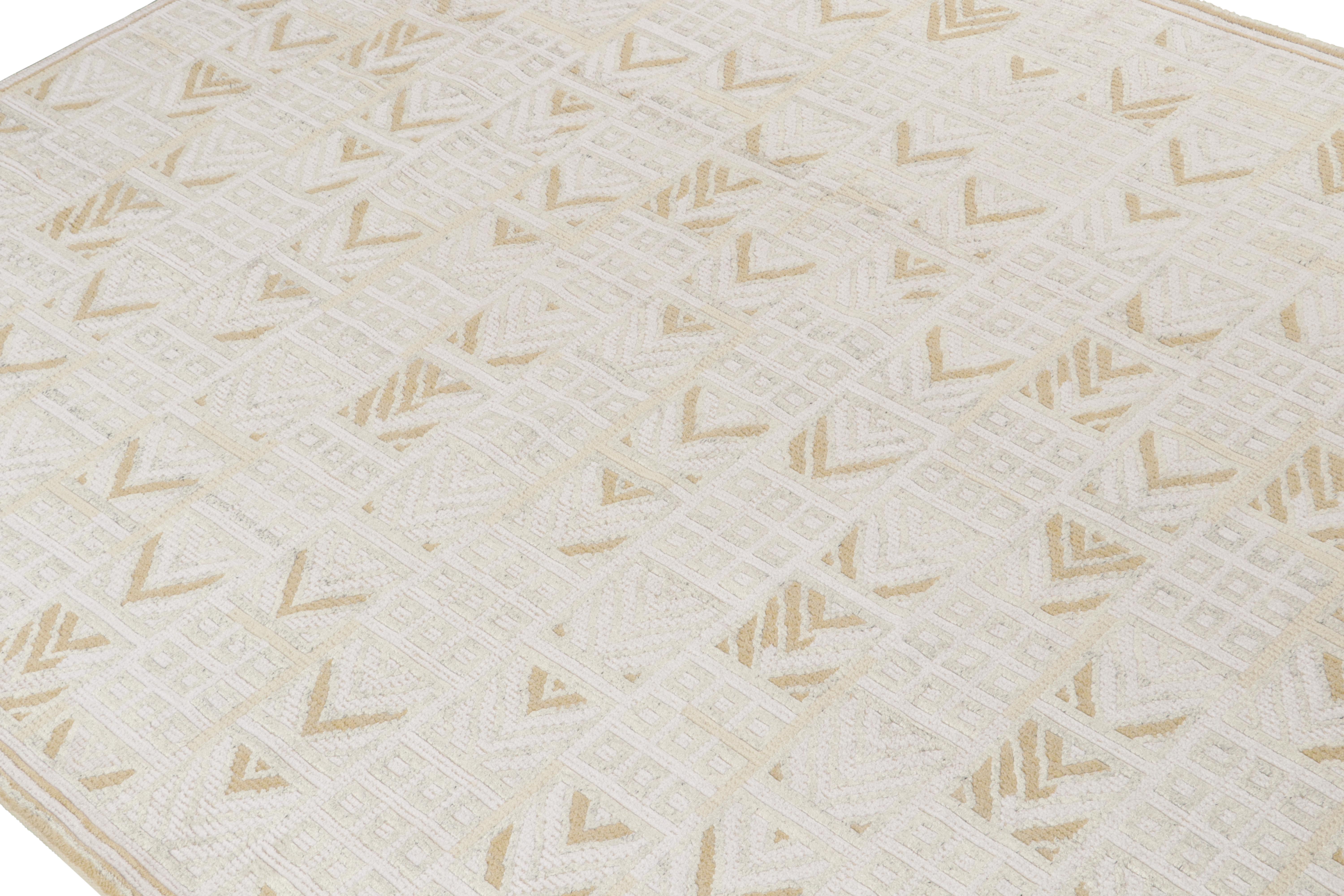 Rug & Kilim's Teppich im skandinavischen Stil in Weiß mit geometrischen Mustern (Indisch) im Angebot