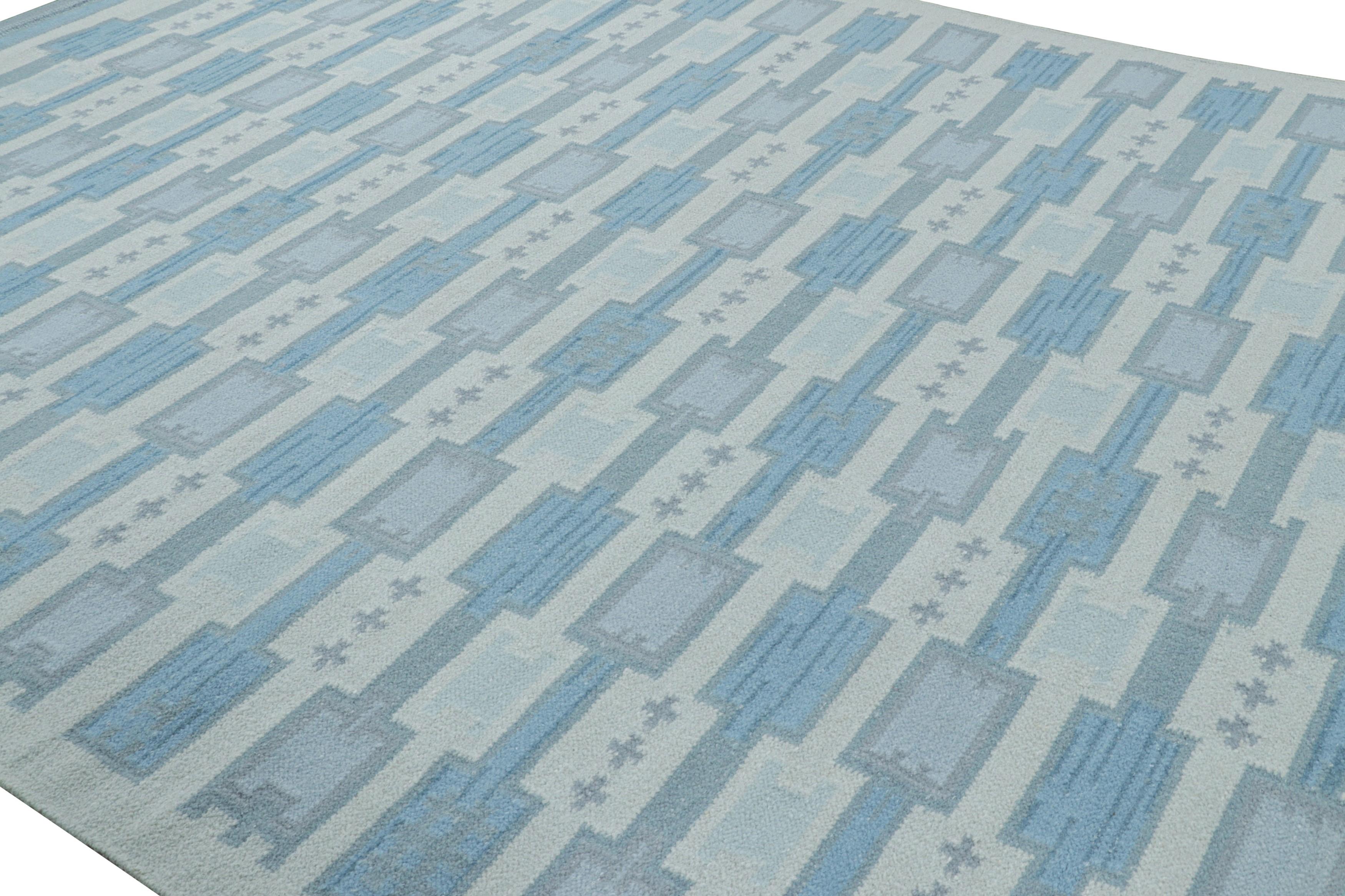 Fabriqué en laine tissée à la main, ce tapis contemporain de 8x10 est un nouvel ajout à la collection de tapis scandinaves de Rug & Kilim. Il s'agit d'une nouvelle ligne de tissages plats, fabriqués à partir d'un luxueux mélange de laine tissée à la