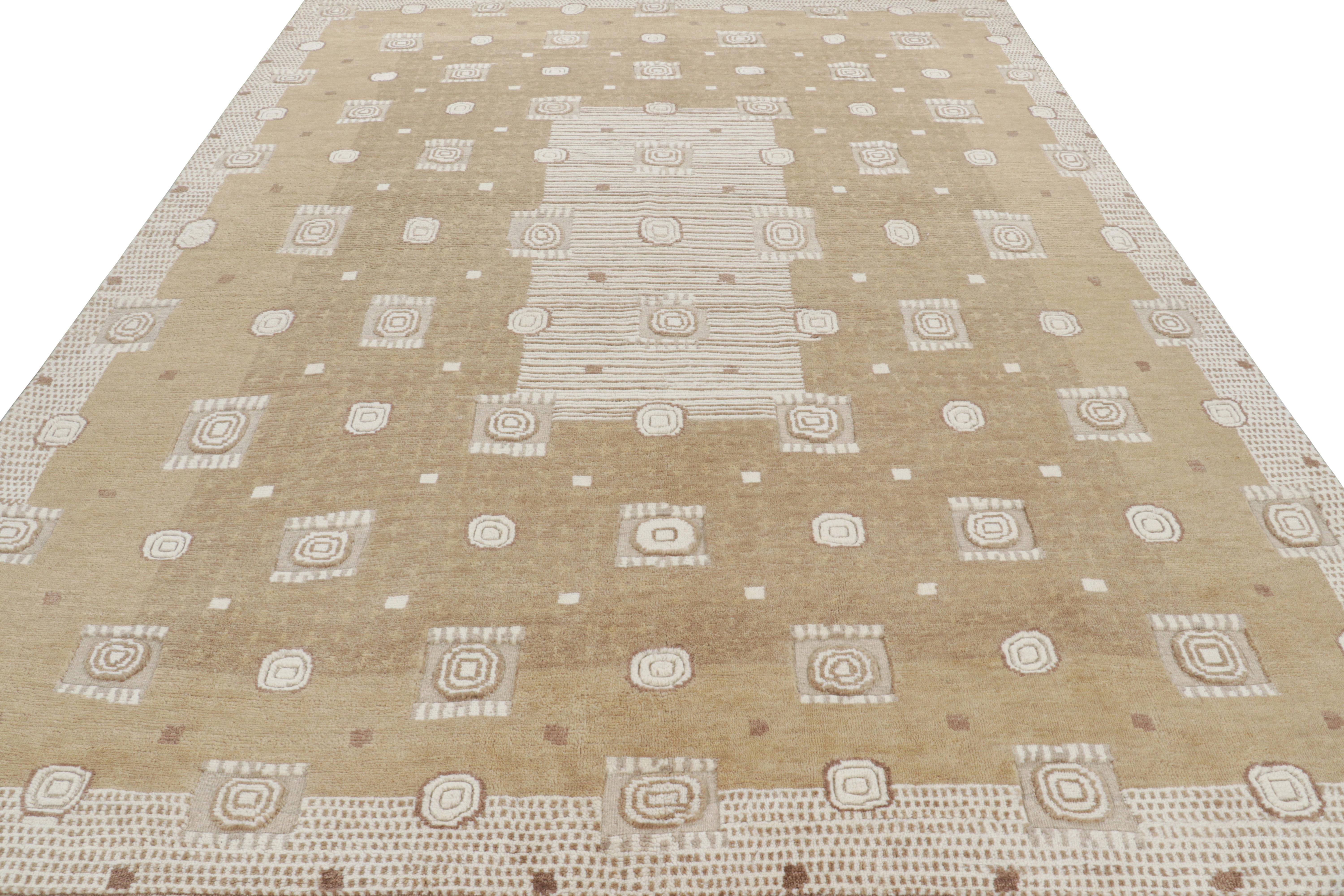 Rug & Kilim's Teppich im skandinavischen Stil mit braunen und weißen geometrischen Mustern (Indisch) im Angebot