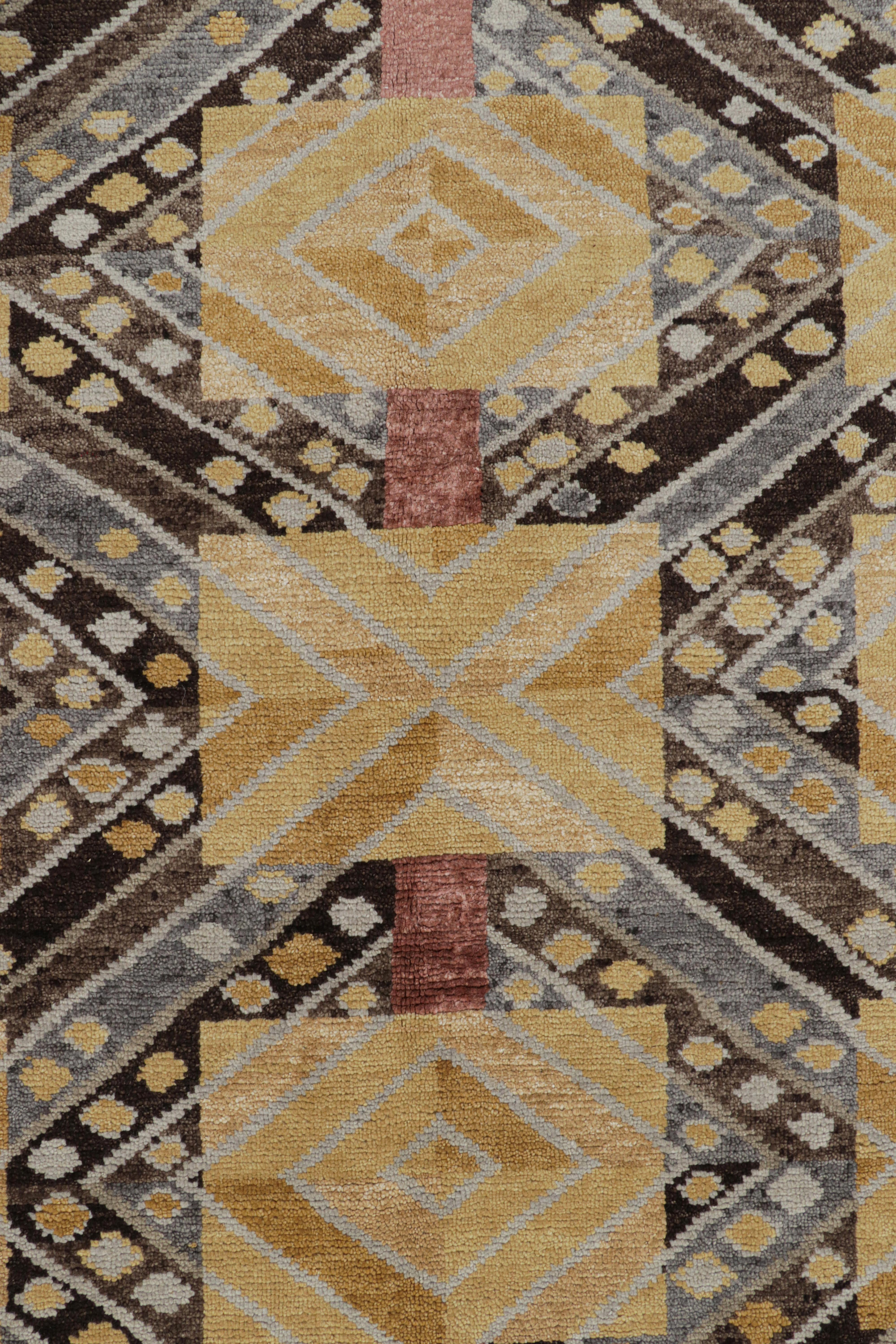 Rug & Kilim’s Scandinavian Style Rug with Colorful Geometric Patterns In New Condition For Sale In Long Island City, NY