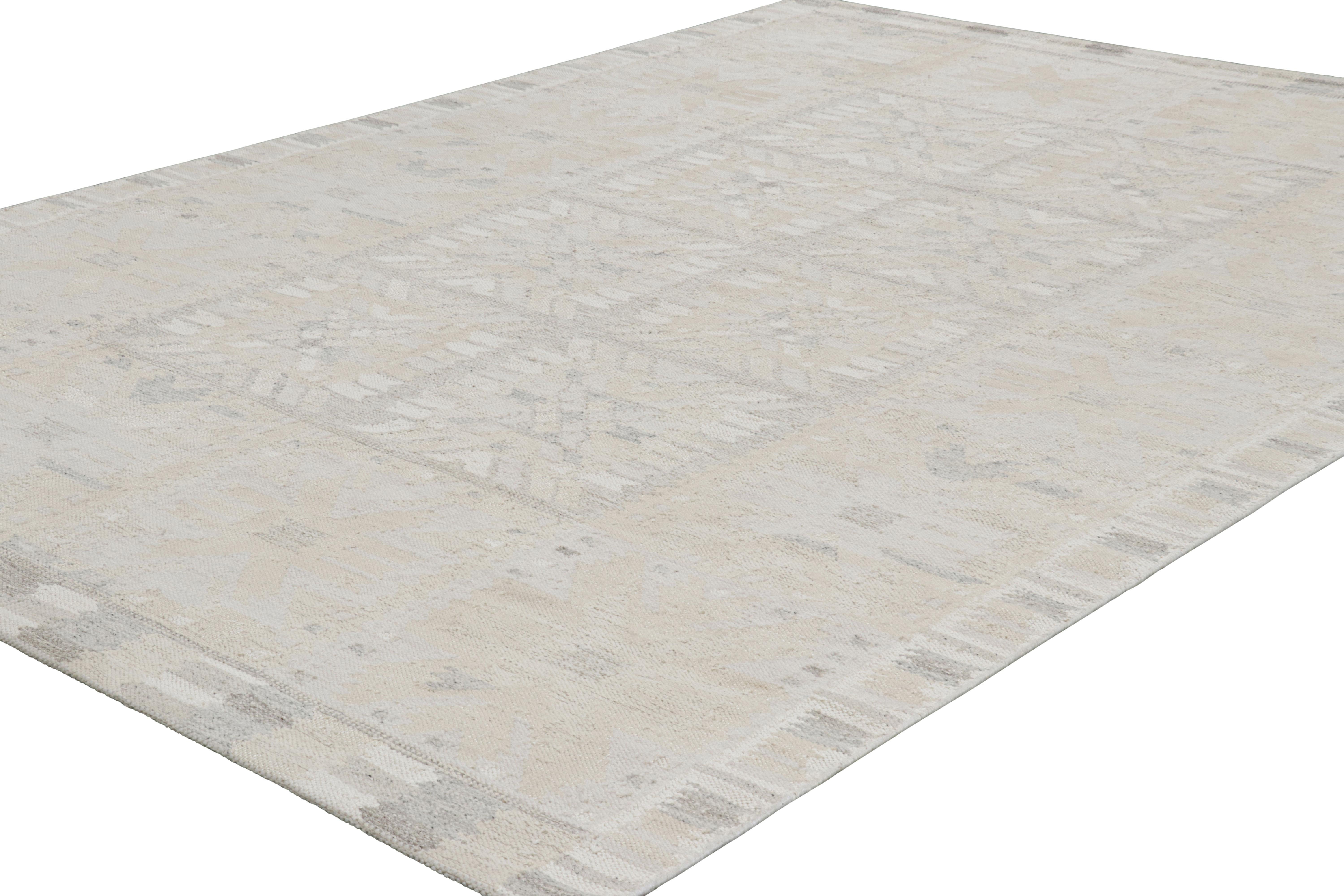 Indiano Tappeto in stile scandinavo Rug & Kilim con motivi geometrici color crema e beige in vendita