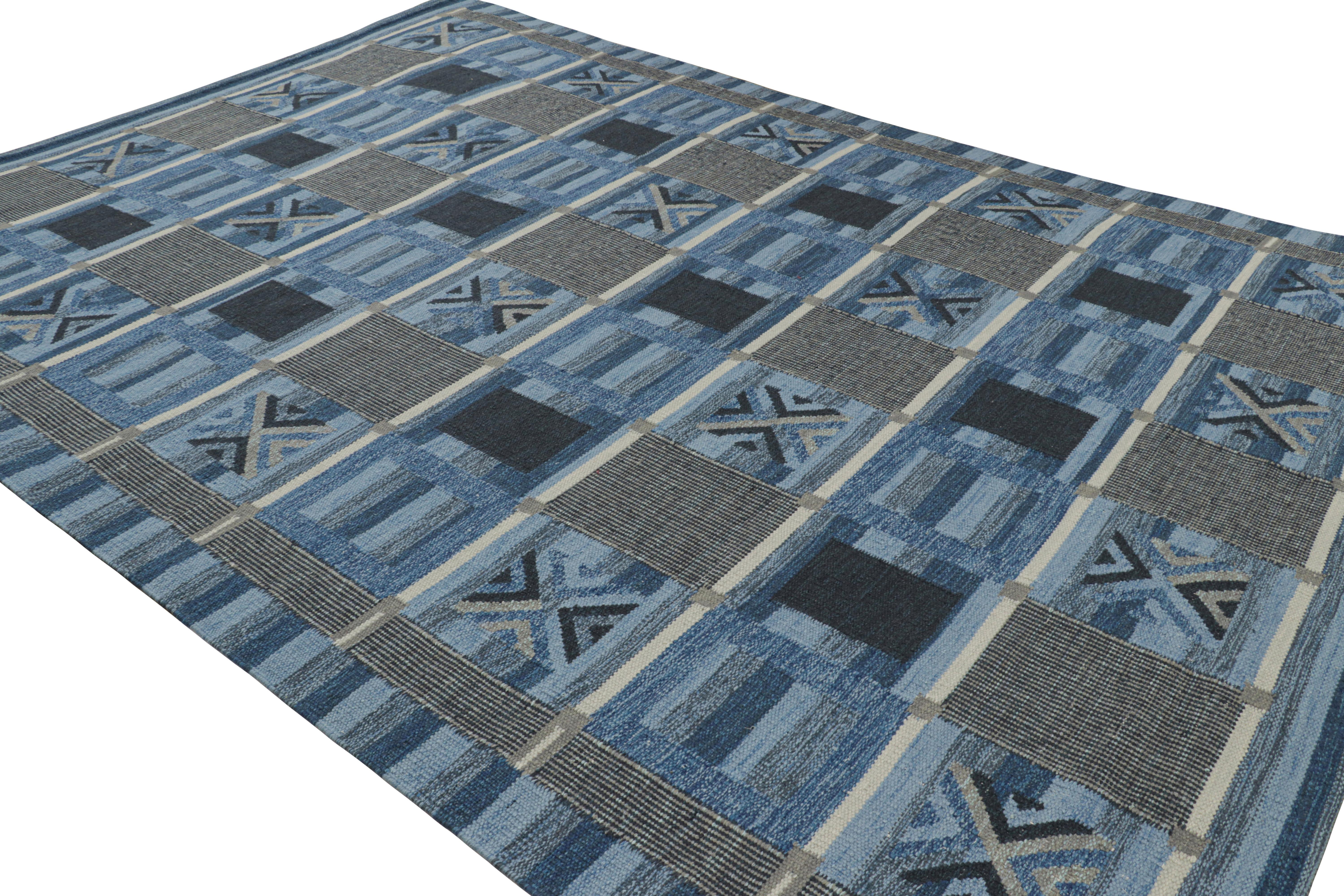 Rug & Kilim's Teppich im skandinavischen Stil mit geometrischen Mustern (Handgewebt) im Angebot