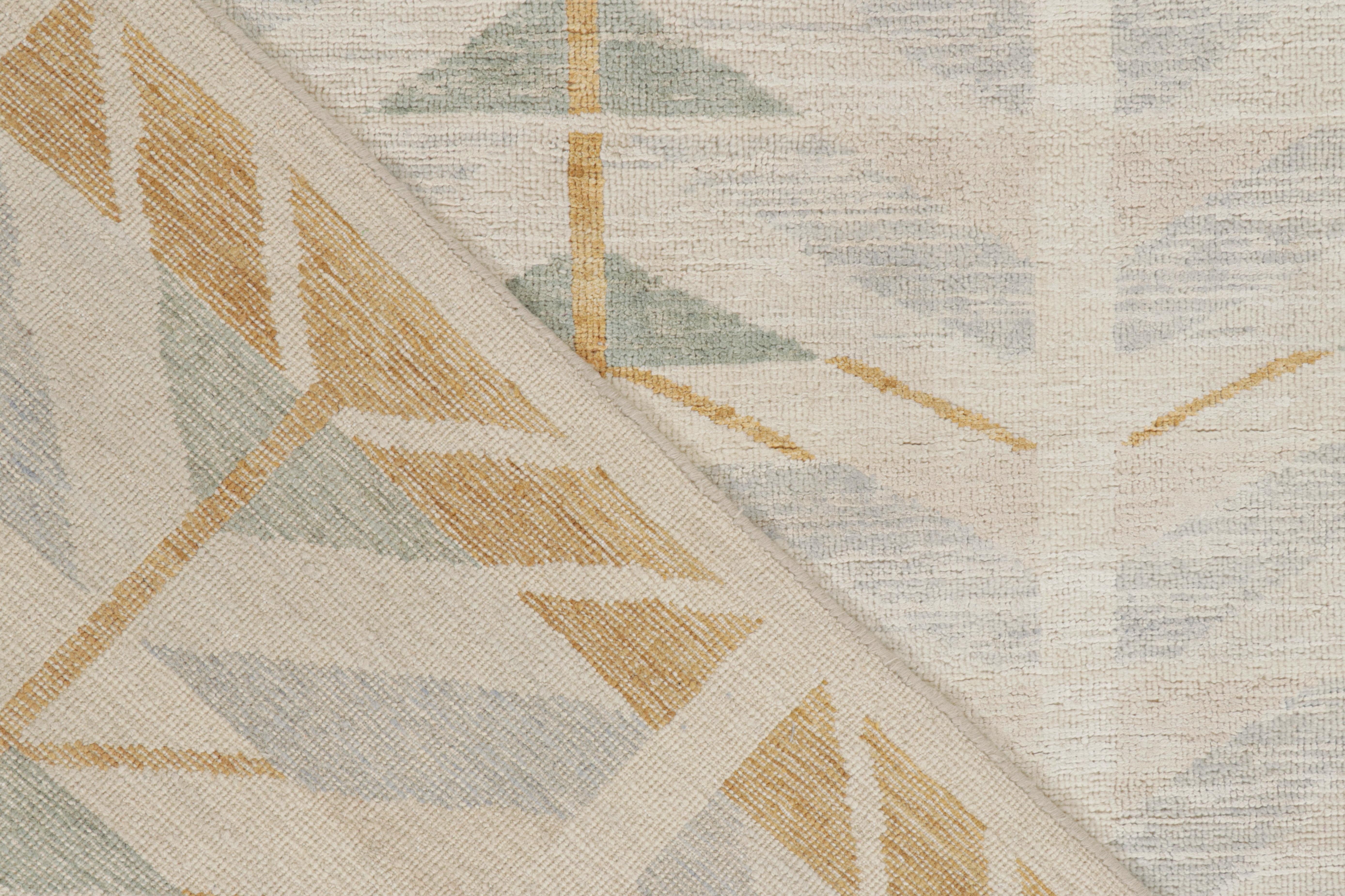 Contemporary Rug & Kilim’s Scandinavian-Style Rug with Gold & Beige Geometric Patterns For Sale