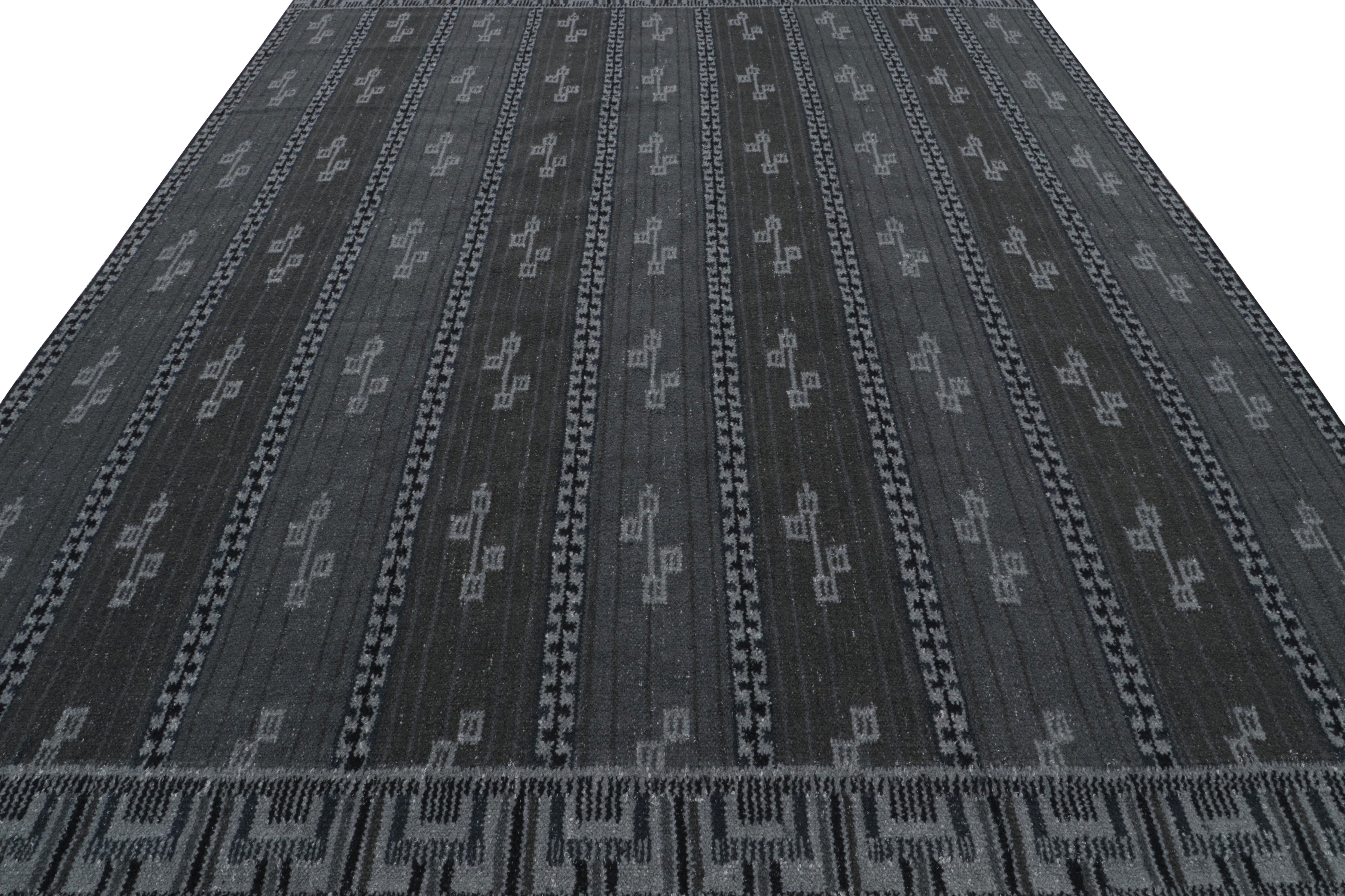 Moderno Tappeto in stile scandinavo Rug & Kilim con motivi geometrici grigi e blu in vendita