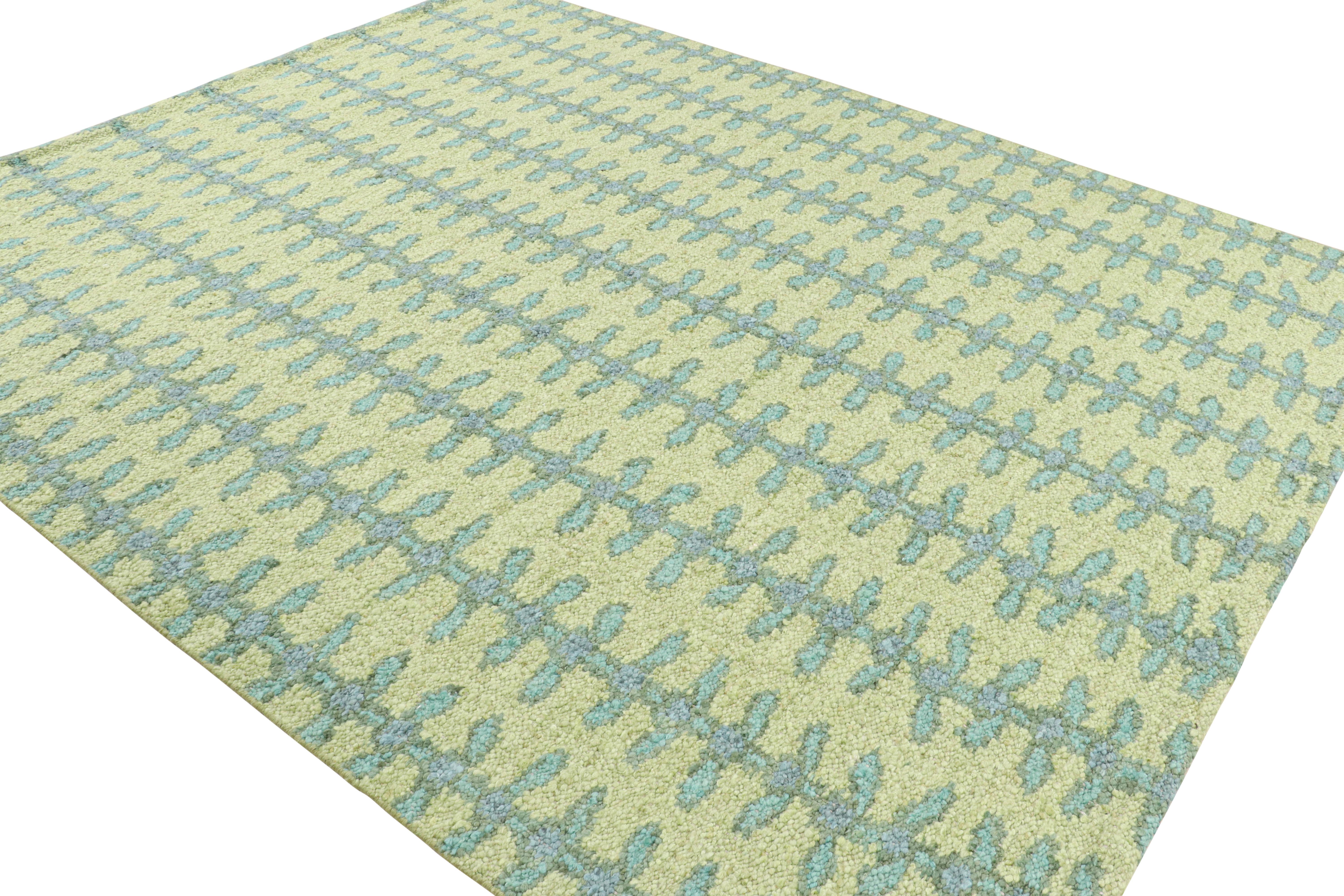 Indiano Tappeto in stile scandinavo Rug & Kilim con motivo floreale verde e blu in vendita
