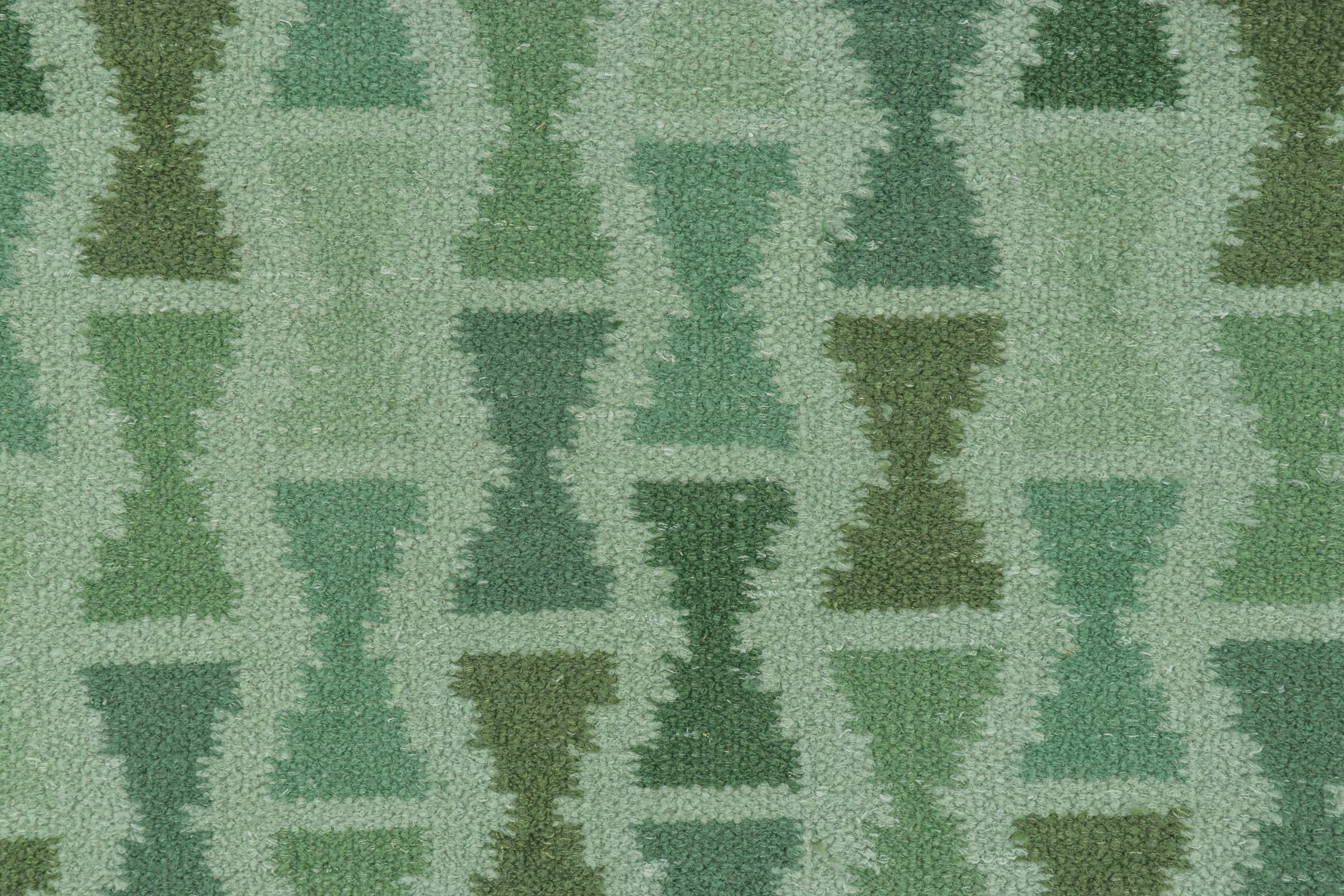 Scandinavo moderno Rug & Kilim è un tappeto in stile scandinavo con motivi a clessidra in verde e blu acqua in vendita
