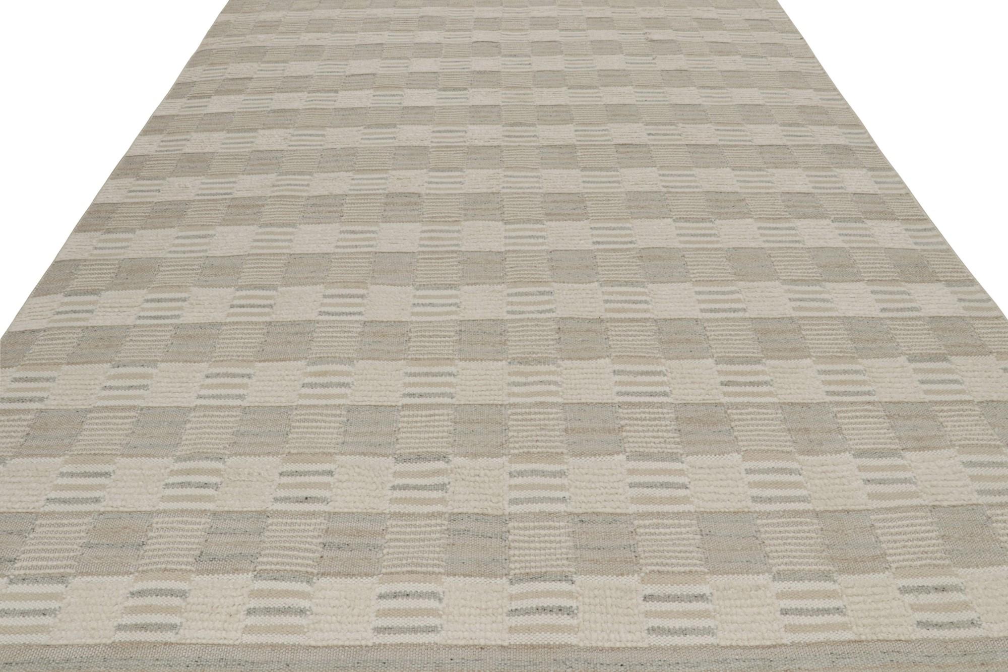 Moderne Tapis de style scandinave à motifs géométriques gris et blancs de Rug & Kilim en vente