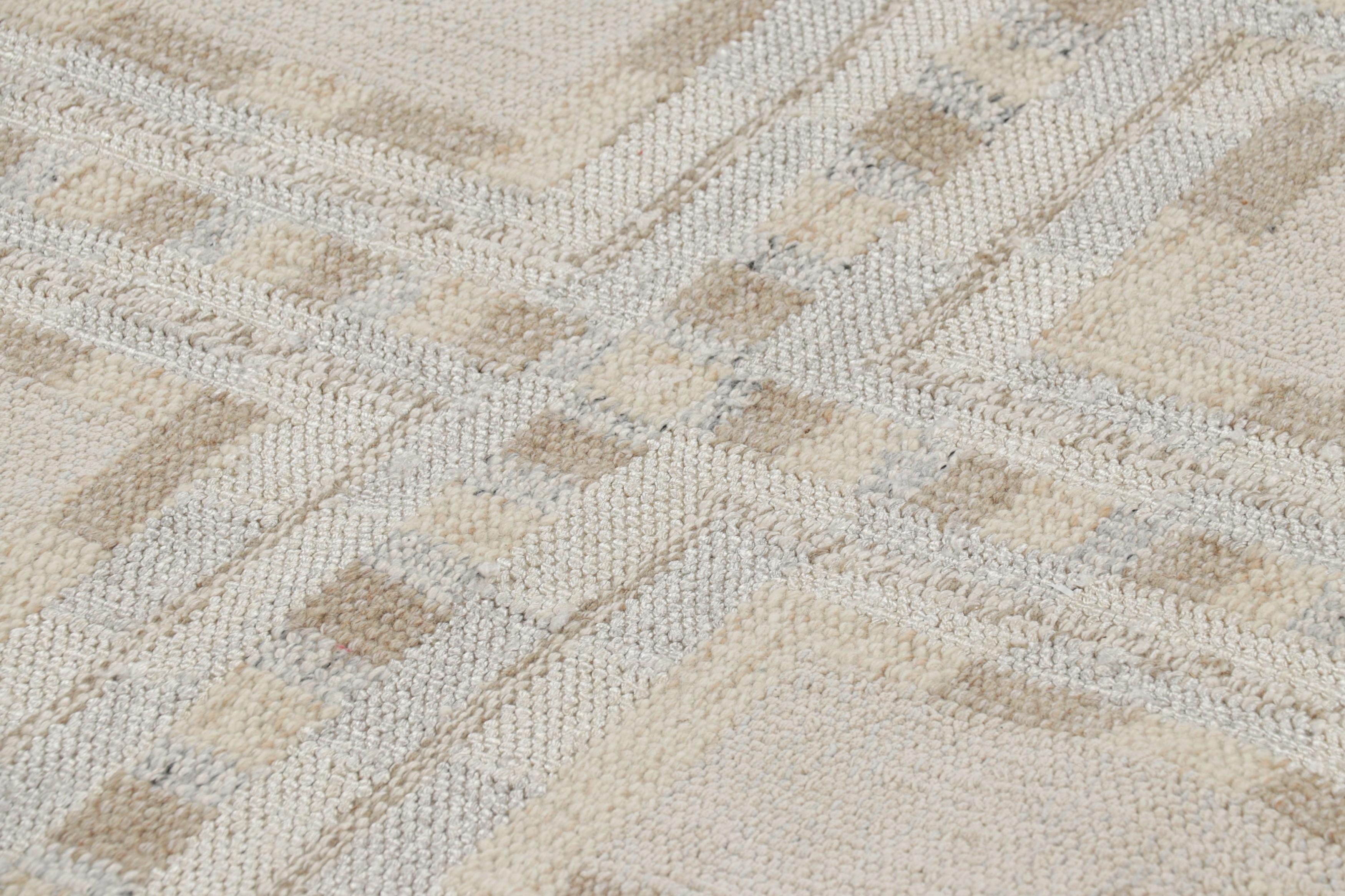 Tissé à la main Tapis de style scandinave à motifs géométriques bleu glacier et beige de Rug & Kilim en vente