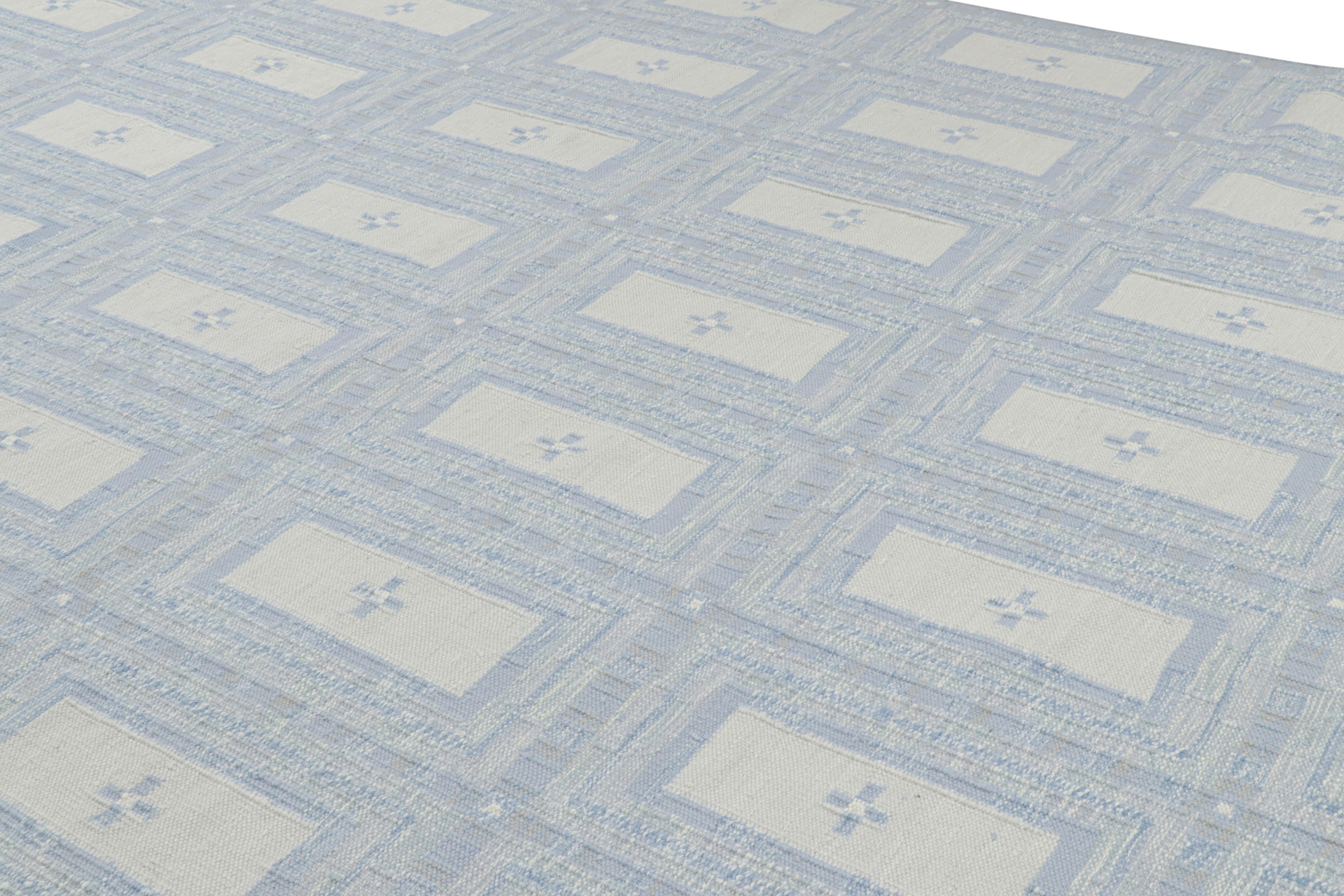 Dieses 10x14 große Flachgewebe aus handgewebter Seide ist eine kühne, elegante neue Linie der preisgekrönten skandinavischen Collection'S von Rug & Kilim - als Hommage an die Collaboration, die hinter dieser Textur steht, liebevoll 