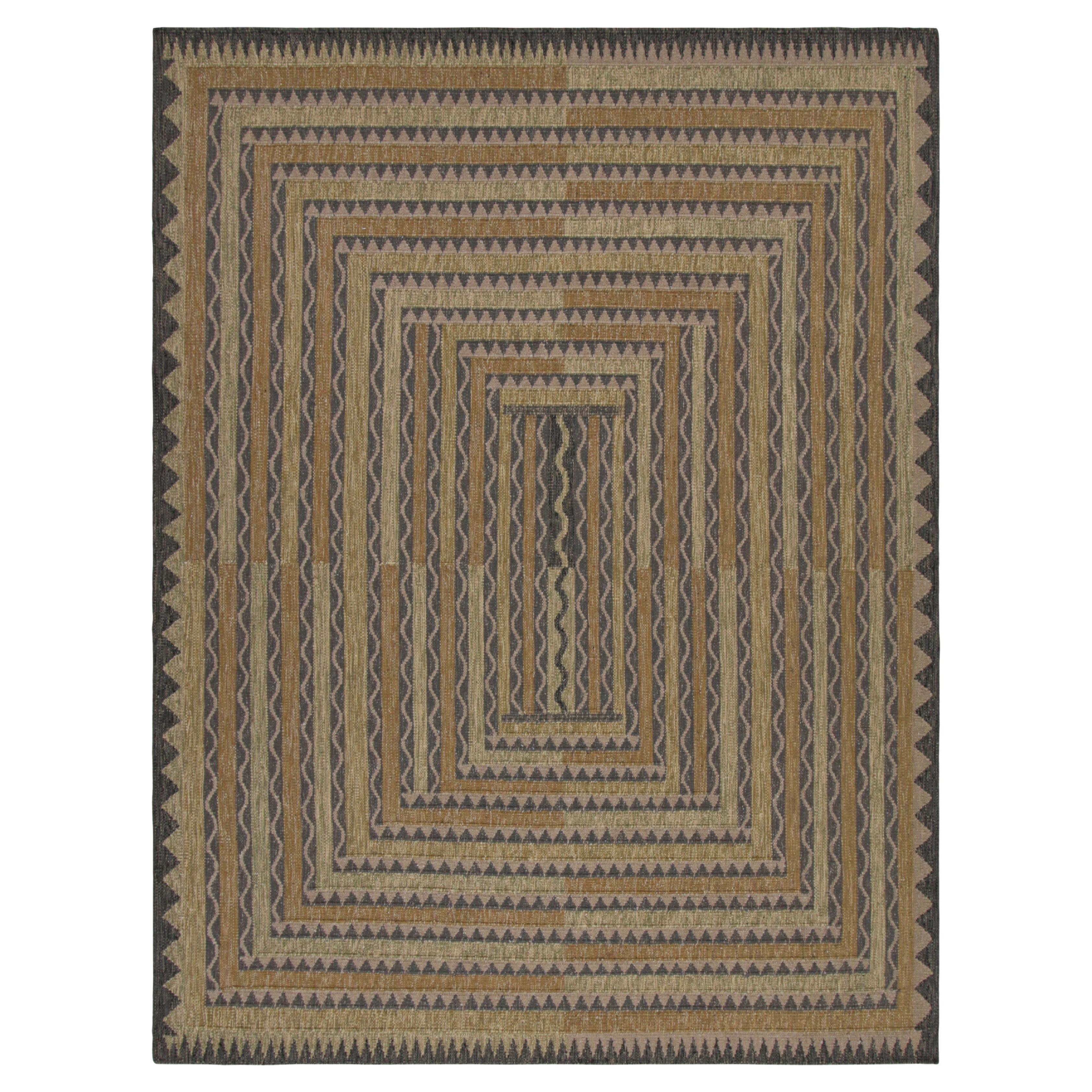 Rug & Kilim's Teppich im skandinavischen Stil mit polychromen geometrischen Mustern im Angebot