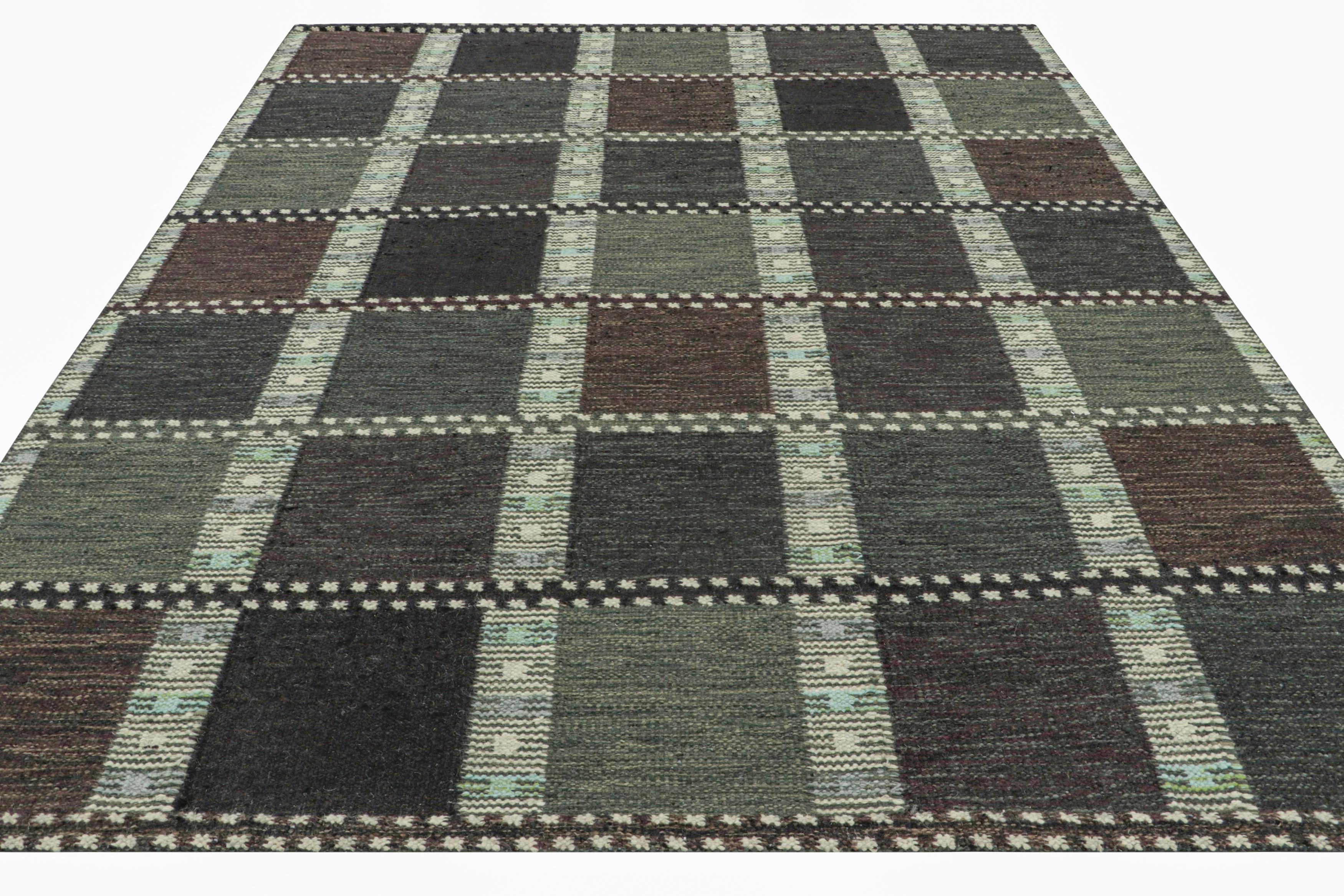 Tessuto a mano Tappeto in stile scandinavo Rug & Kilim con motivi geometrici viola e verde acqua in vendita