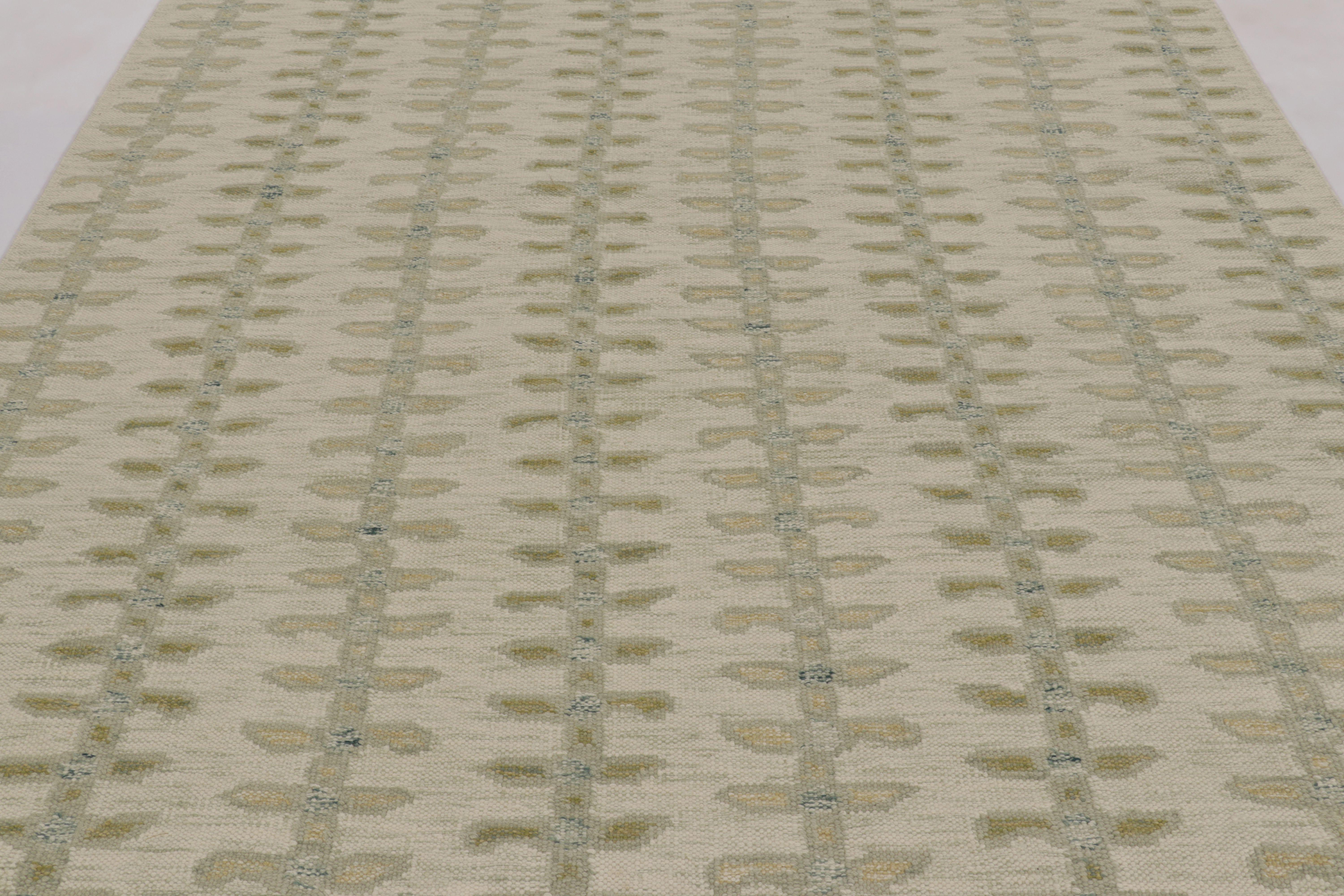 Rug & Kilim's Scandinavian Style Runner Custom Flatweave, Floral Vines in Grün (Kelim) im Angebot