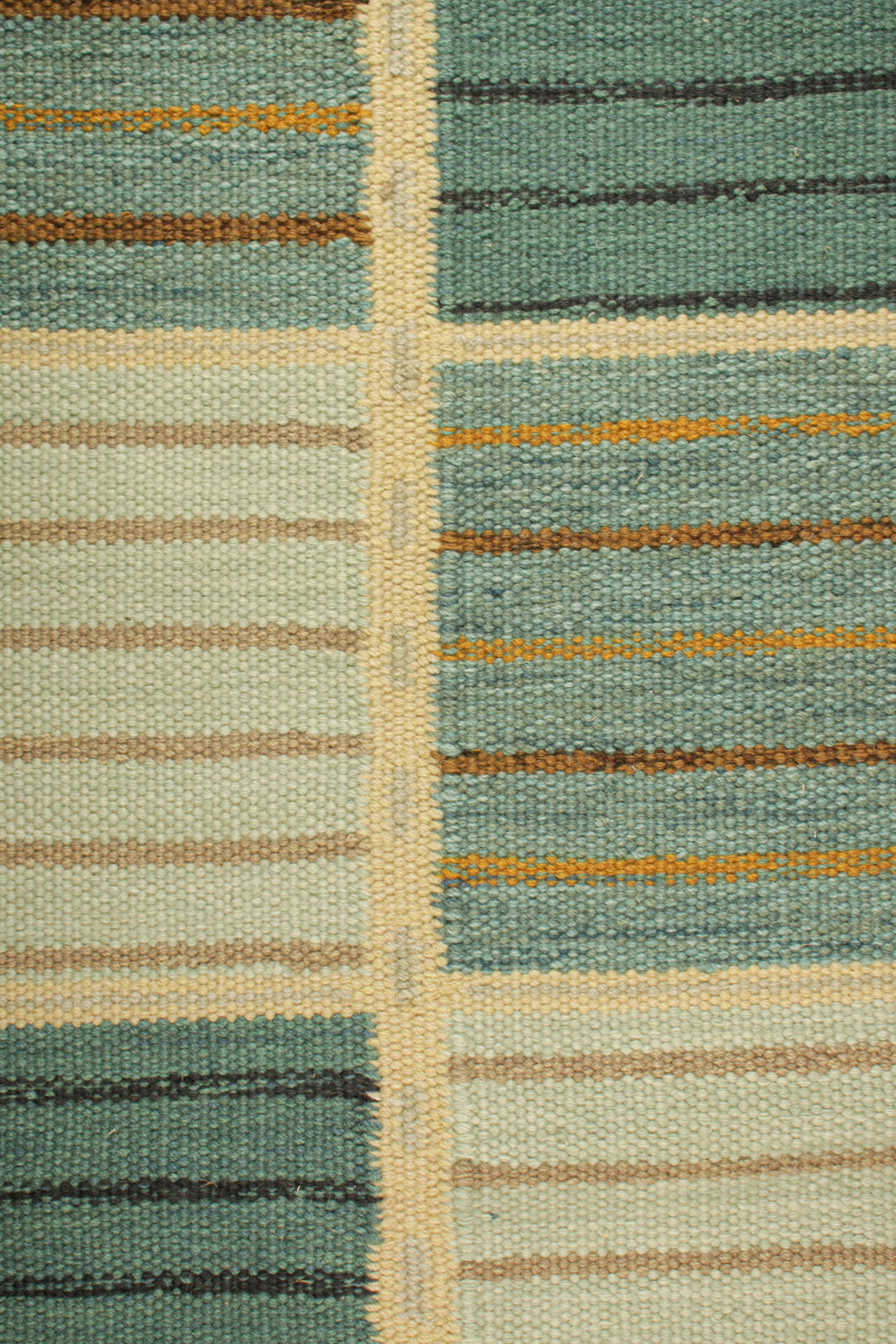 Dieser schwedische Läufer 3x6 aus einer aufregenden neuen Kollektion von Stücken in Geschenkgröße ist eine kühne neue Ergänzung der Scandinavian Collection'S von Rug & Kilim. Das handgewebte Flachgewebe aus Wolle mit ungefärbten Naturgarnen ist von