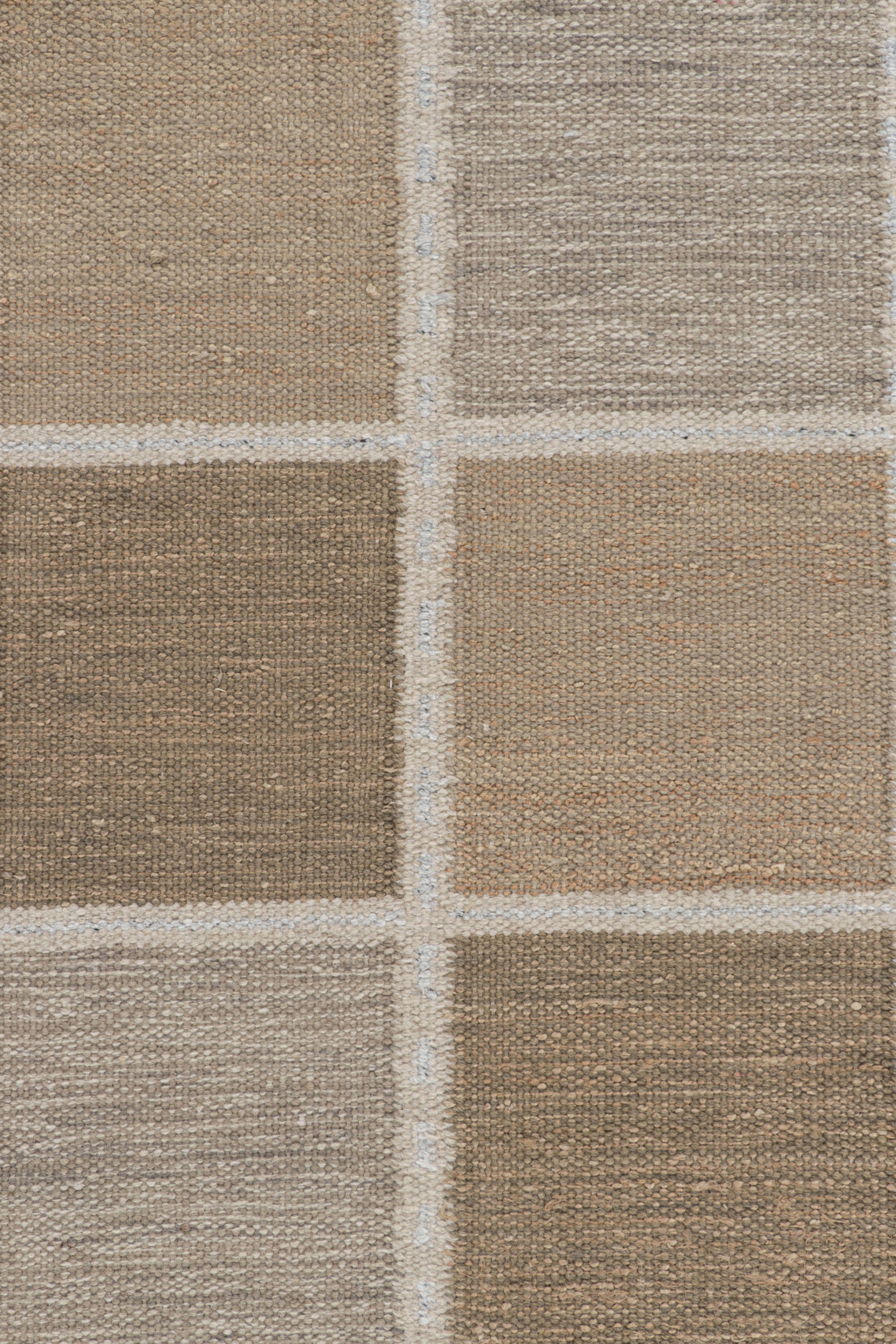Scandinavian Modern Rug & Kilim’s Scandinavian Style Runner Rug, Beige-Brown with Geometric Patterns For Sale