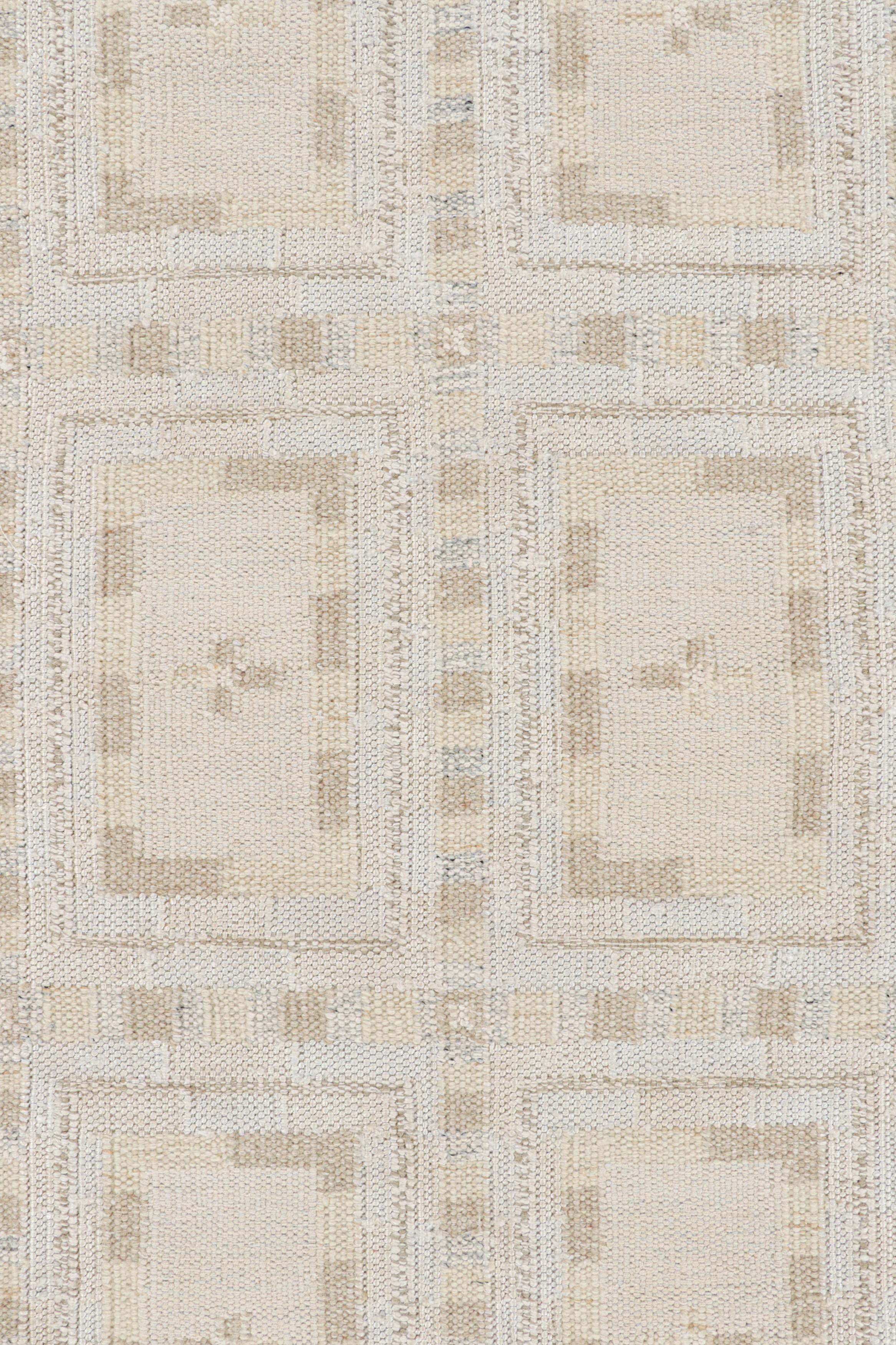 Moderne Tapis de style scandinave à motifs géométriques d'un blanc éclatant de Rug & Kilim en vente