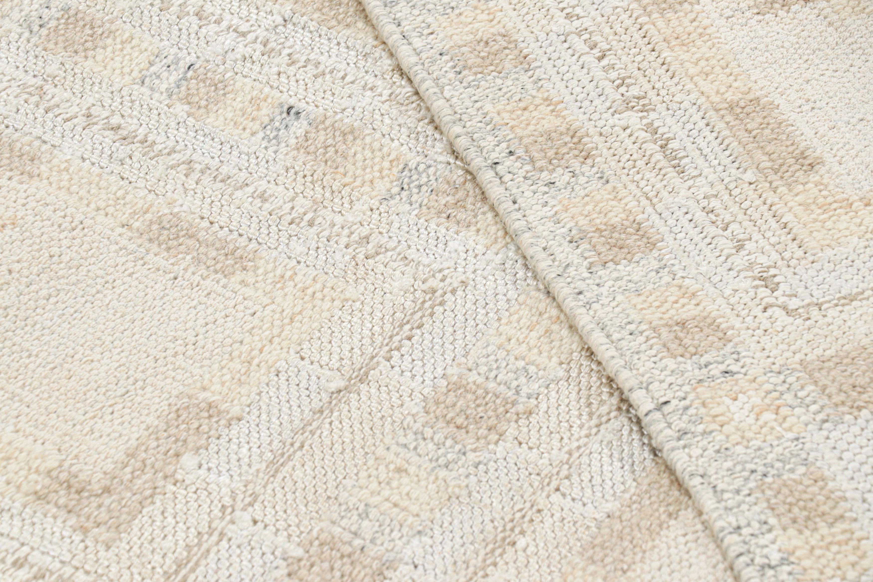 XXIe siècle et contemporain Tapis de style scandinave à motifs géométriques d'un blanc éclatant de Rug & Kilim en vente