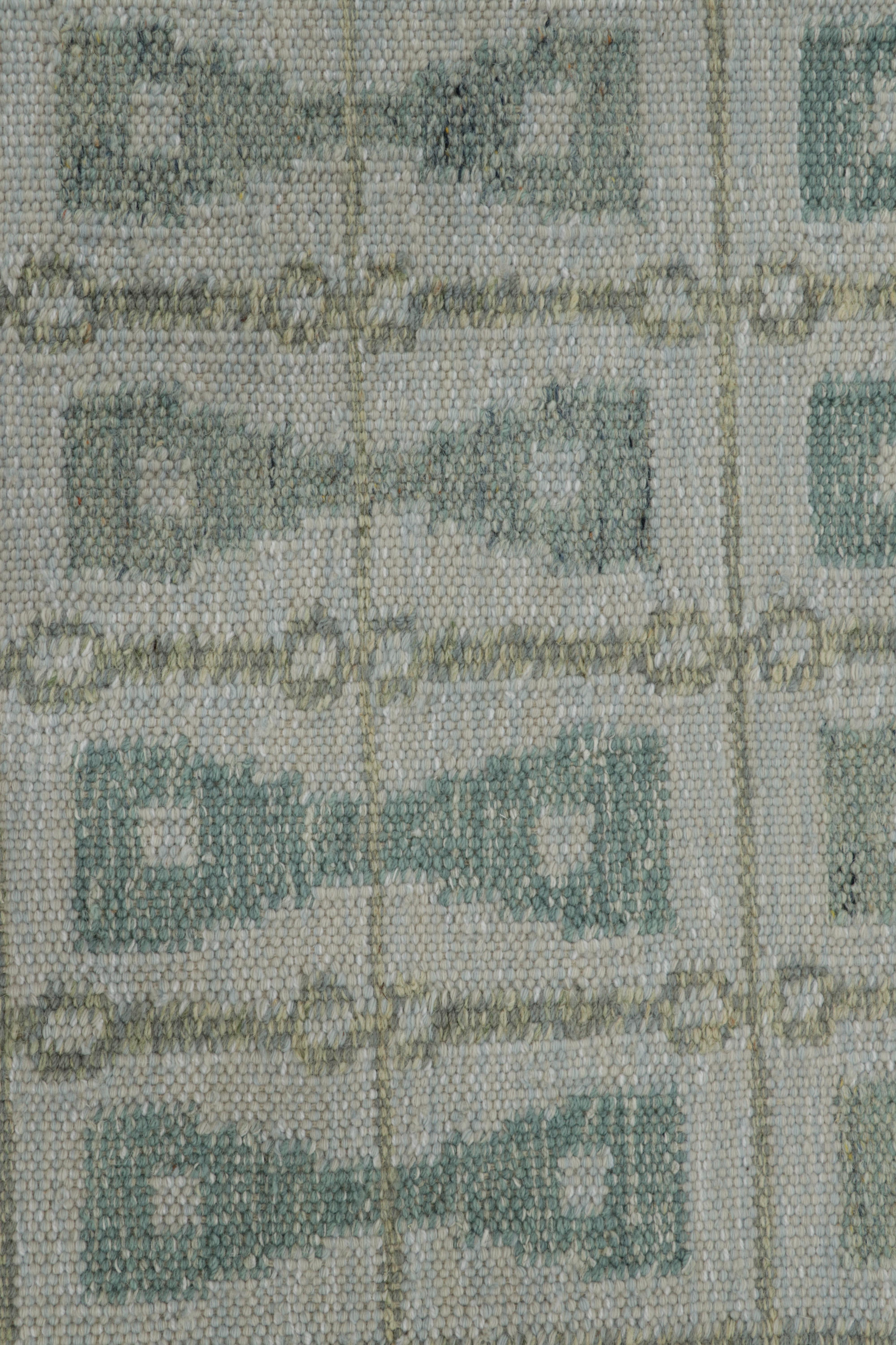 Issu d'une nouvelle collection passionnante de pièces en format cadeau, ce tapis d'appoint 4x4 de style suédois est un nouvel ajout audacieux à la Collection Scandinave de Rug & Kilim. Tissé à la main dans un tissage plat en laine avec également des