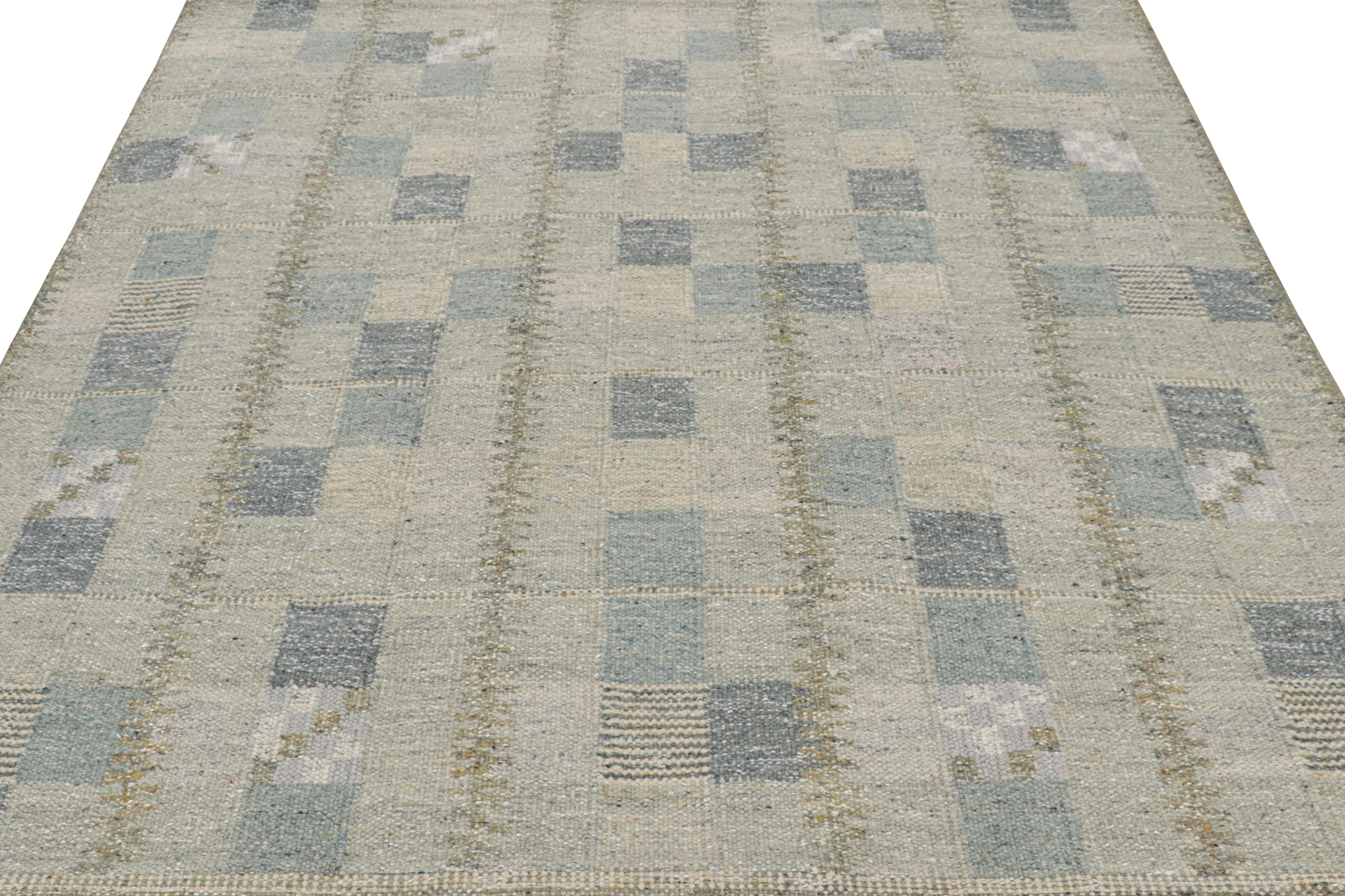 Tessuto a mano Tappeto quadrato in stile scandinavo Rug & Kilim con motivi geometrici grigi e blu in vendita