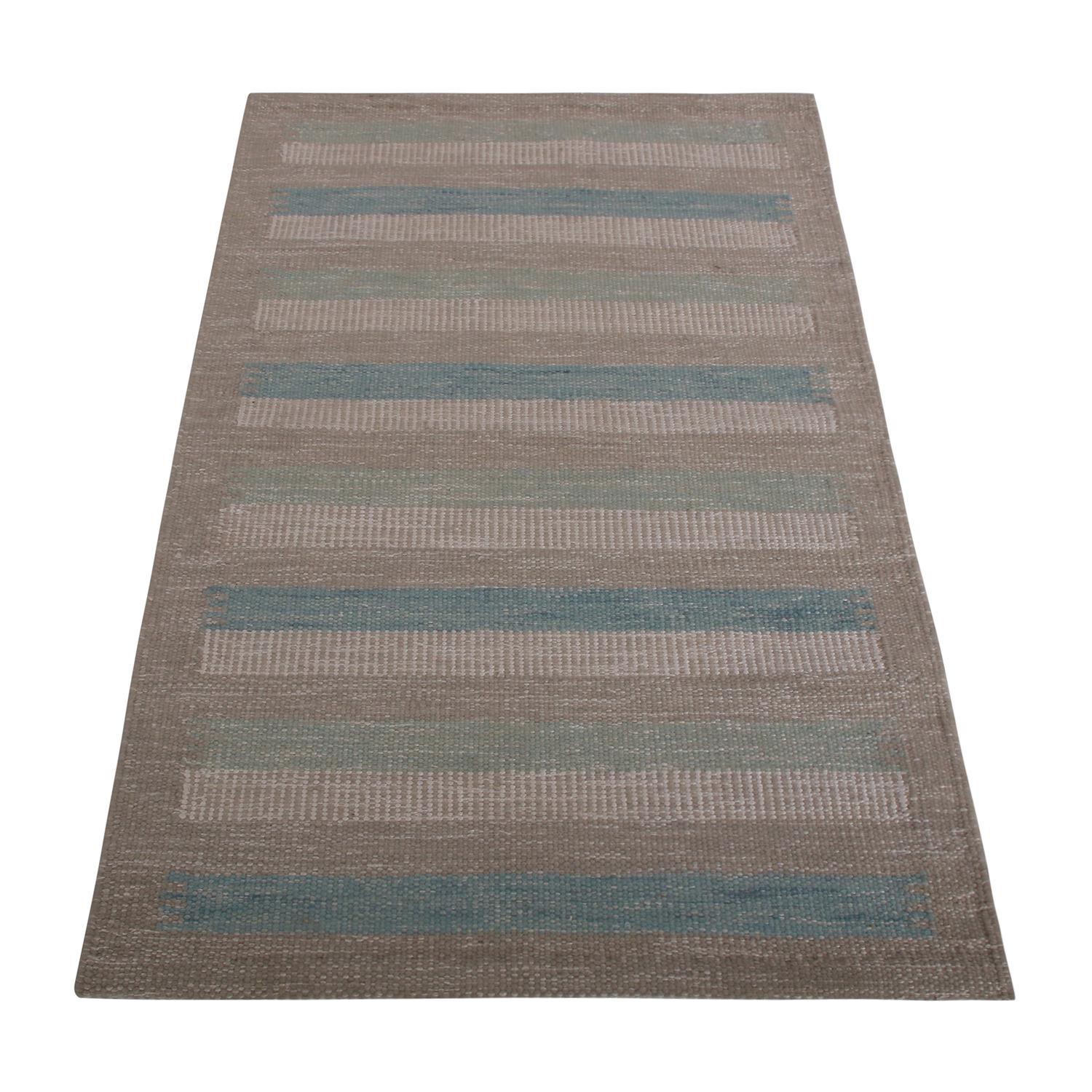 Indiano Rug & Kilim è un kilim in lana a righe beige-marrone, verde e blu in stile scandinavo. in vendita