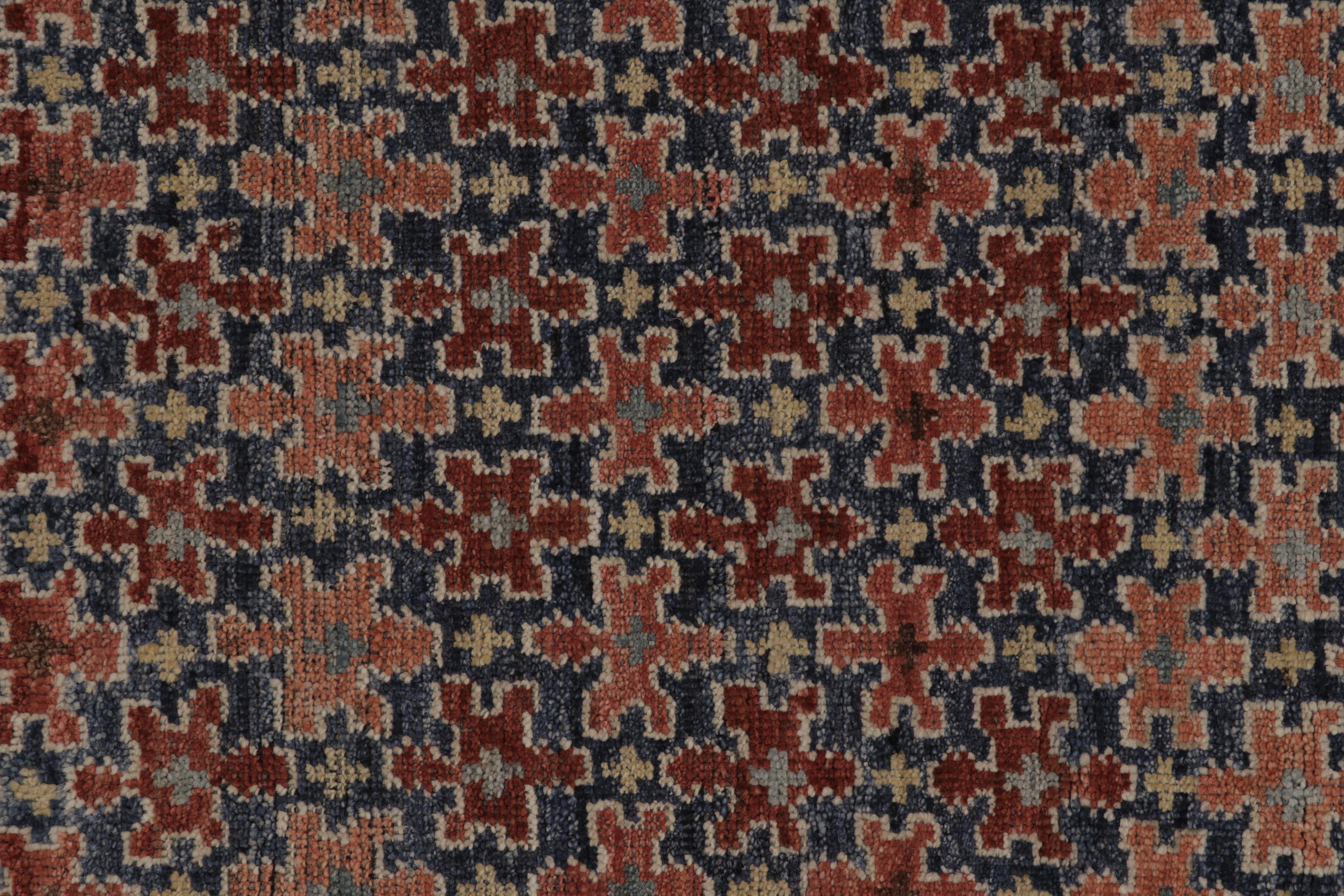 Rug & Kilim's Shahsavan Tapis carré d'inspiration persane, motifs floraux ludiques Neuf - En vente à Long Island City, NY
