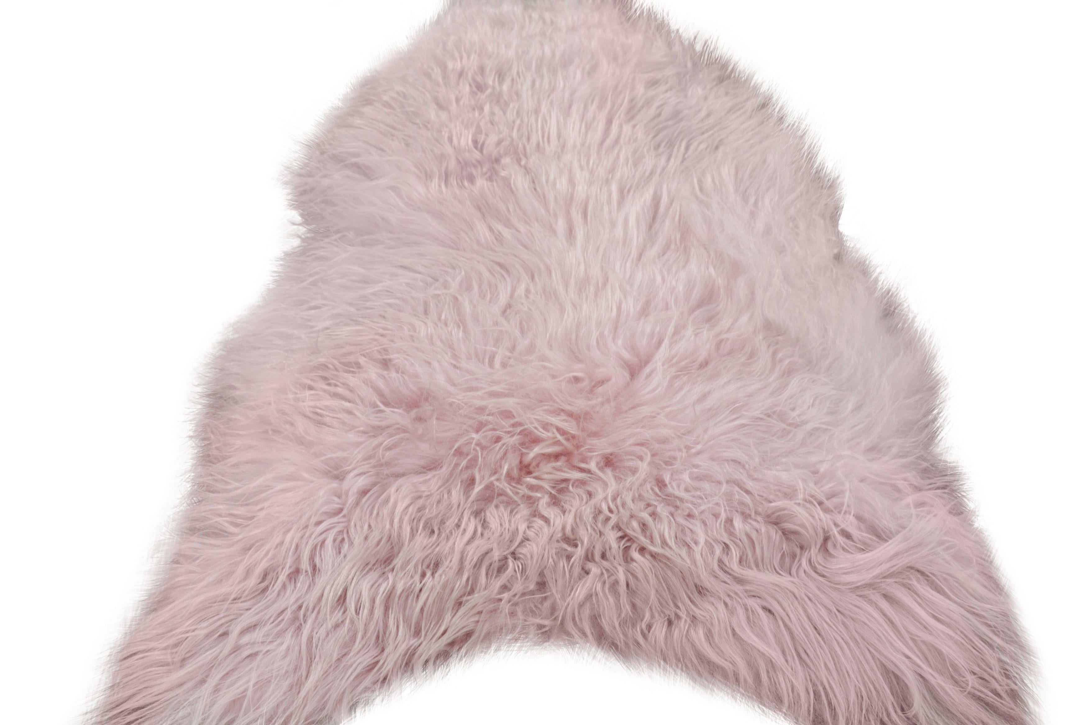 Hand-Knotted Rug & Kilim’s Sheepskin Single-Pelt Fur Rug in Dusk Pink For Sale