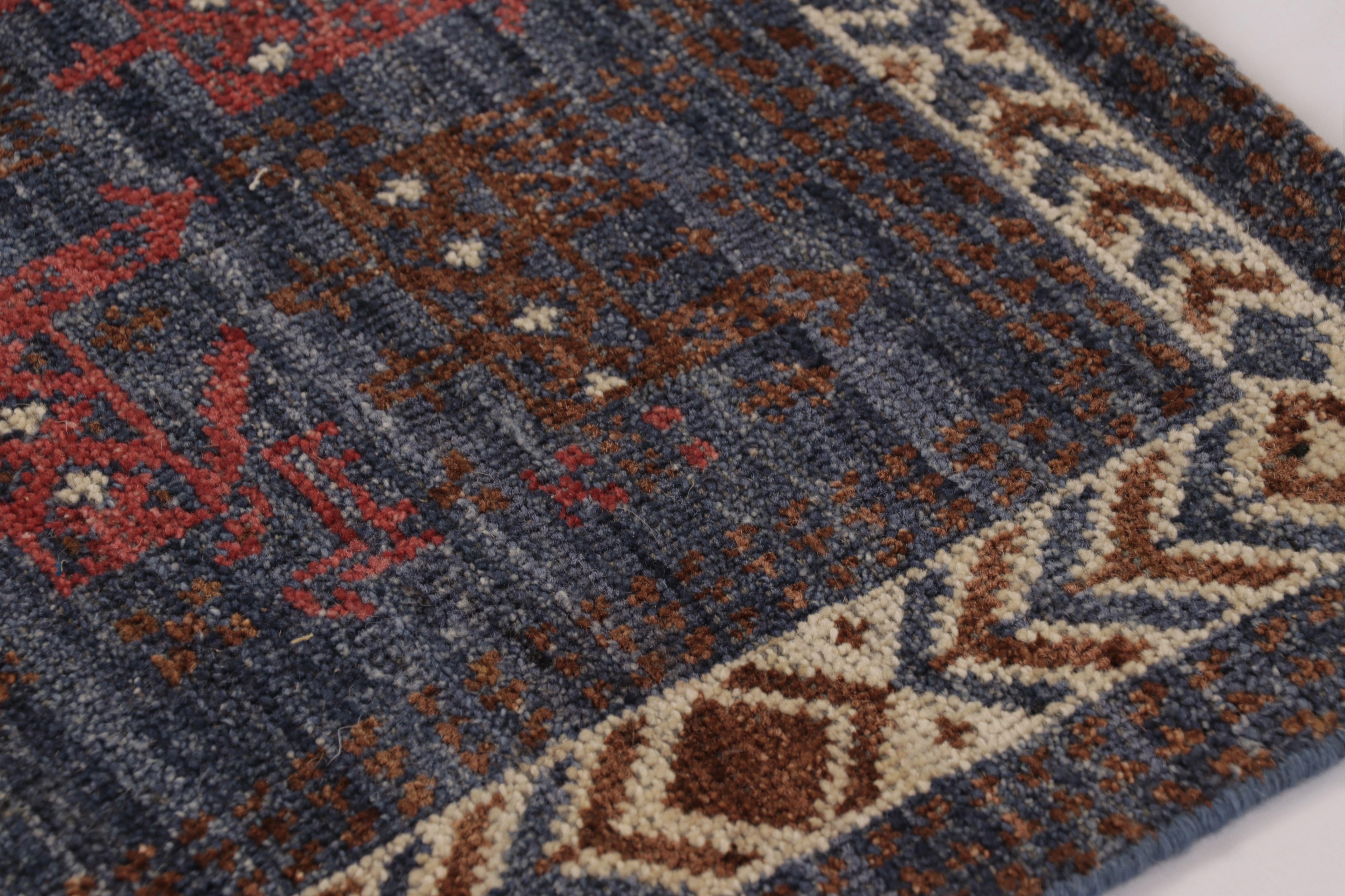 Alfombra persa inspirada en Shirvan de Rug & Kilim, expresivos dibujos de animales en Nuevo estado para la venta en Long Island City, NY