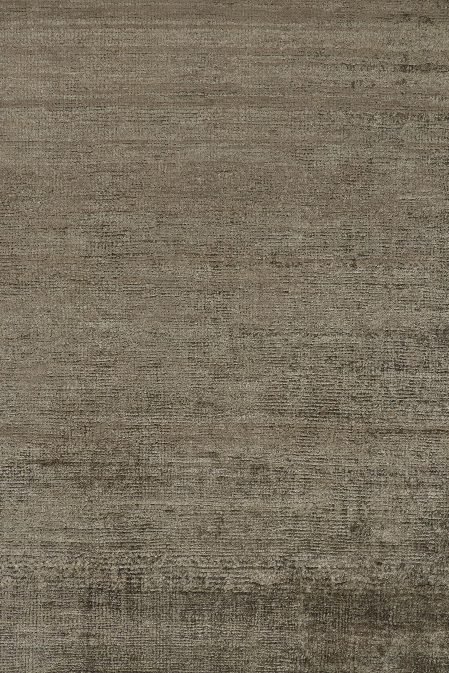 Rug & Kilim's Solid Gray Rug in Tone-on-tone Hand-Knotted Silk Striae (Tapis gris uni à rayures de soie ton sur ton) Neuf - En vente à Long Island City, NY