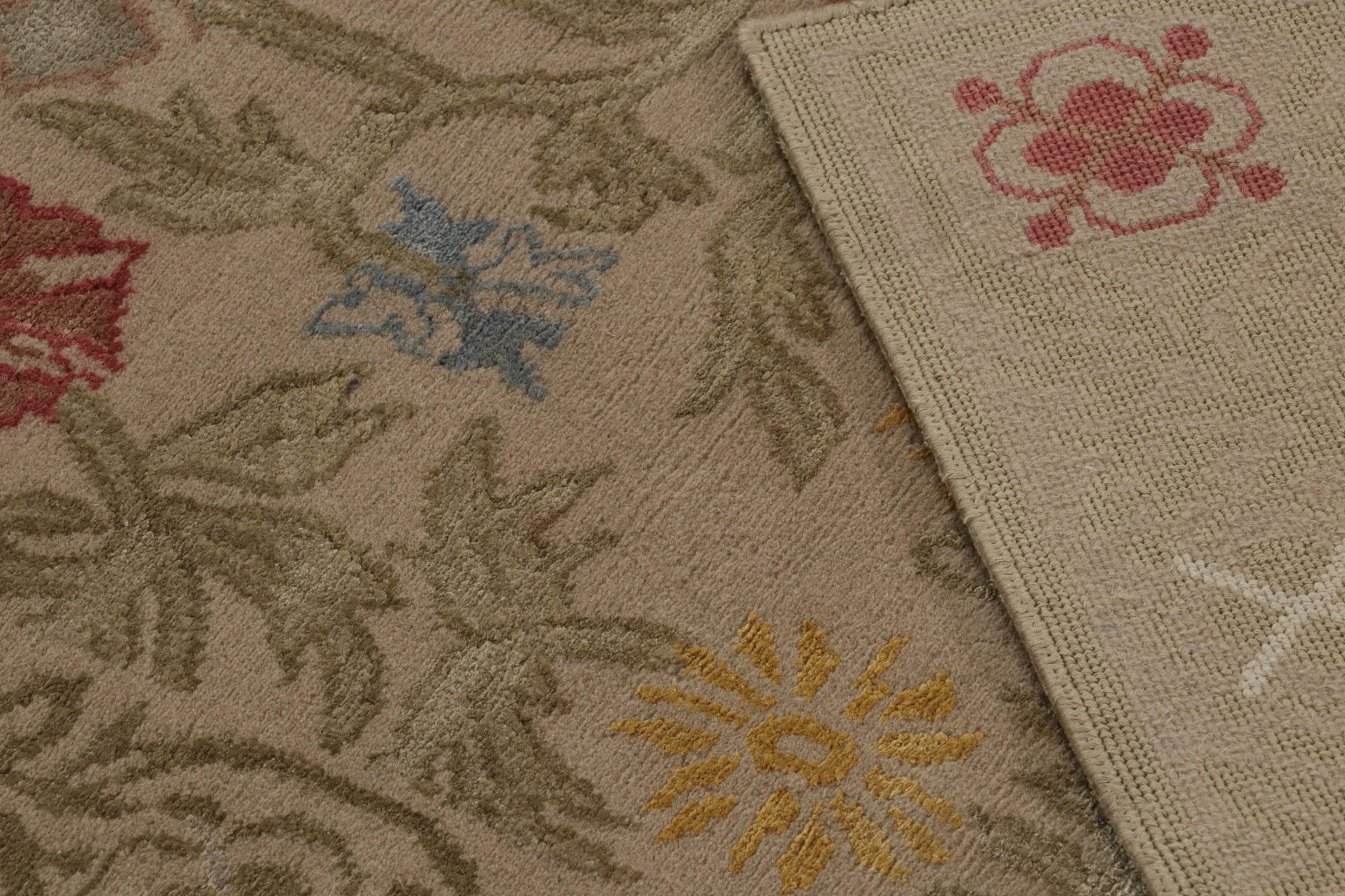 XXIe siècle et contemporain Rug & Kilim's Spanish European Rug in Beige with Floral Patterns Bilbao (Tapis européen en beige avec motifs floraux) en vente