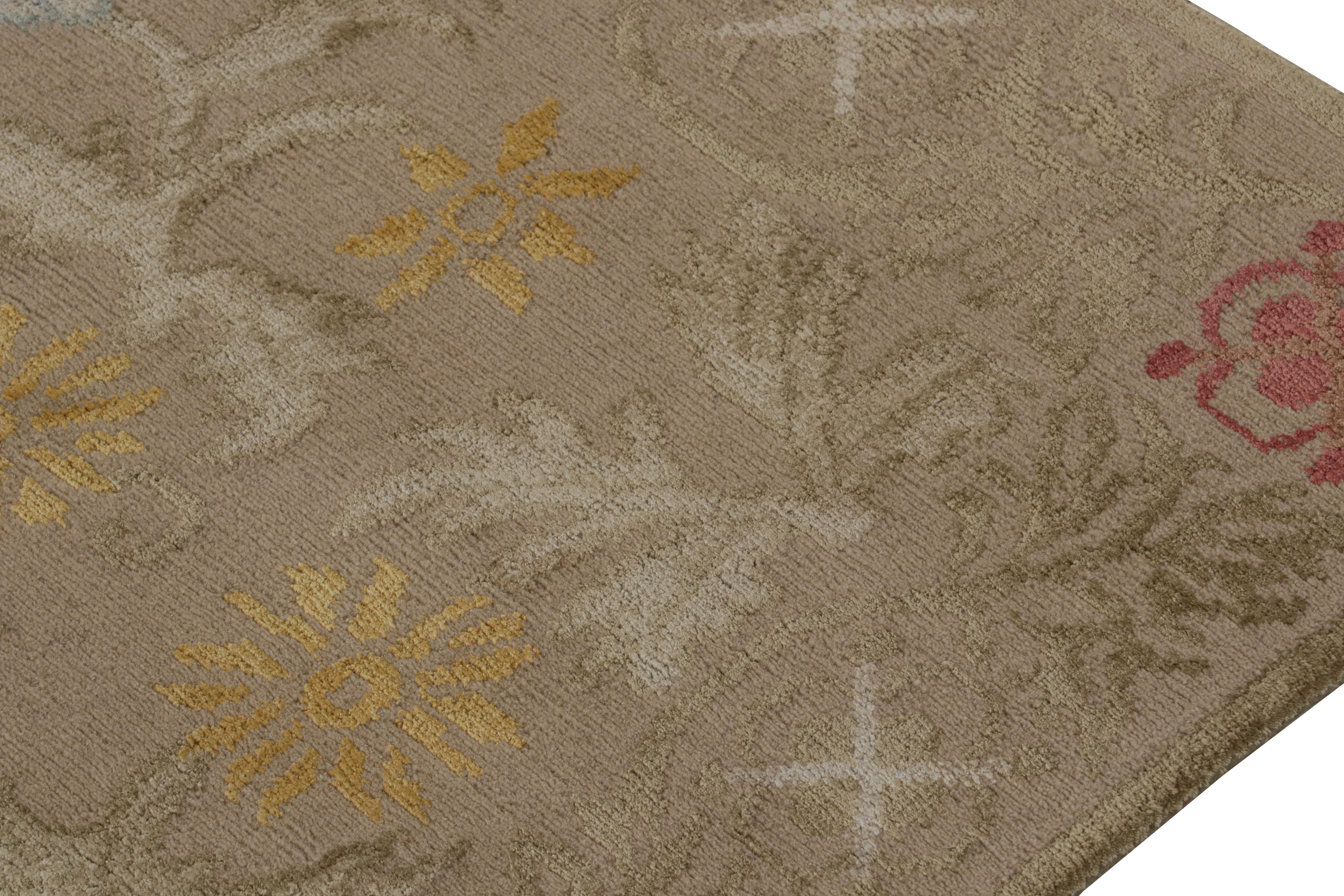 Noué à la main Rug & Kilim's Spanish European Style Rug in Beige with Floral Patterns 