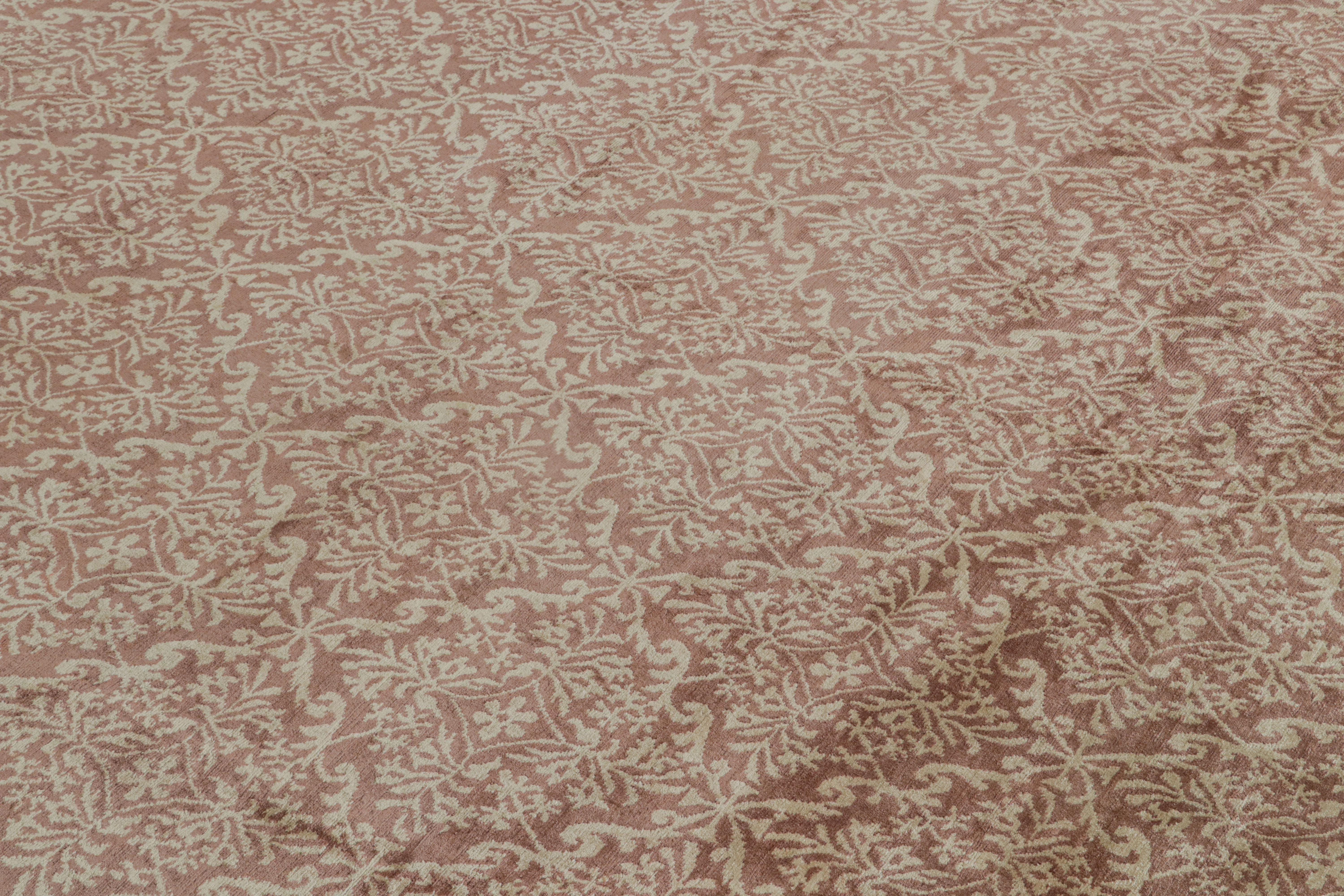 Népalais Rug & Kilim's Tapis espagnol de style européen en Brown avec motif floral Cordoba en vente
