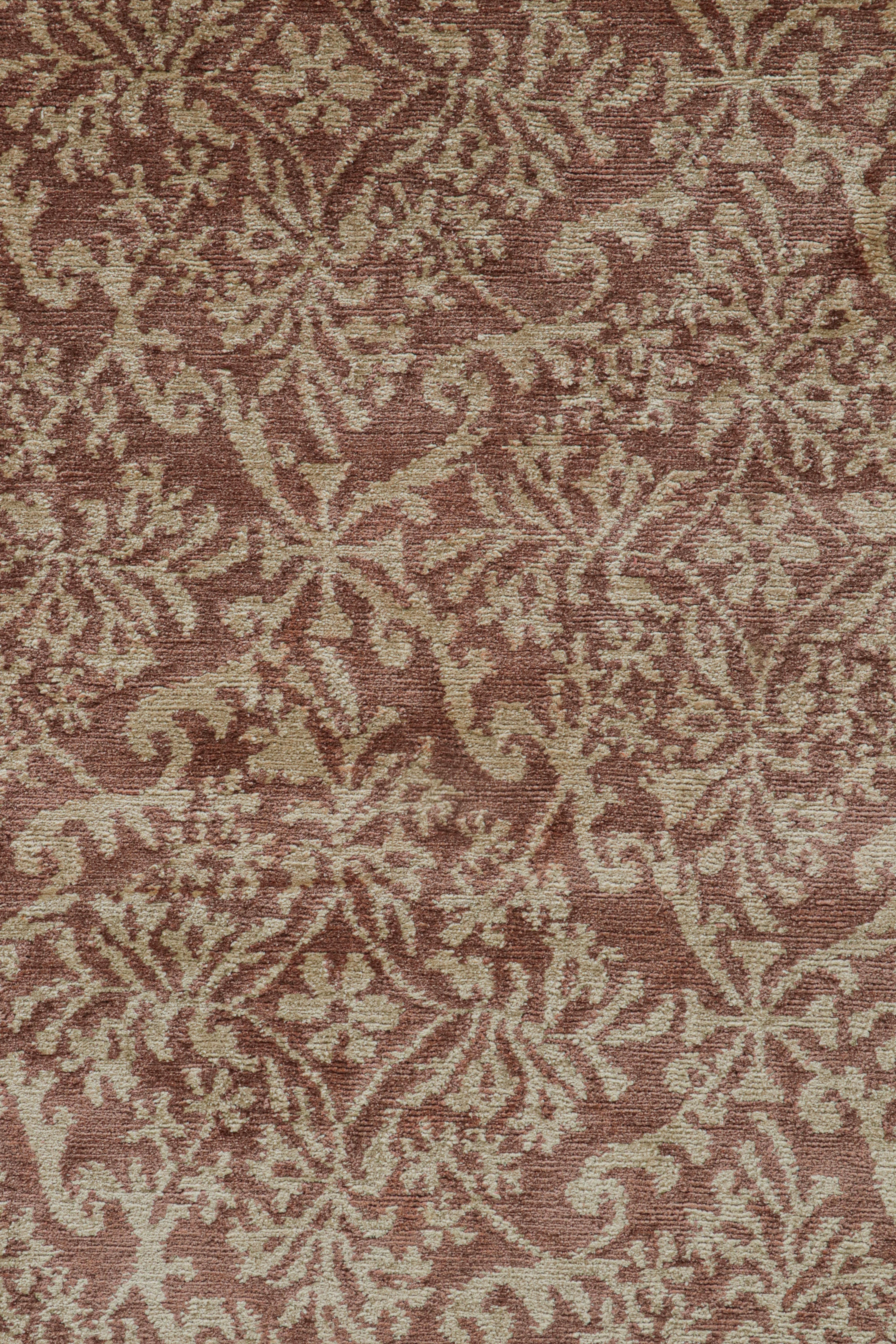 Rug & Kilim's Tapis espagnol de style européen en Brown avec motif floral Cordoba Neuf - En vente à Long Island City, NY