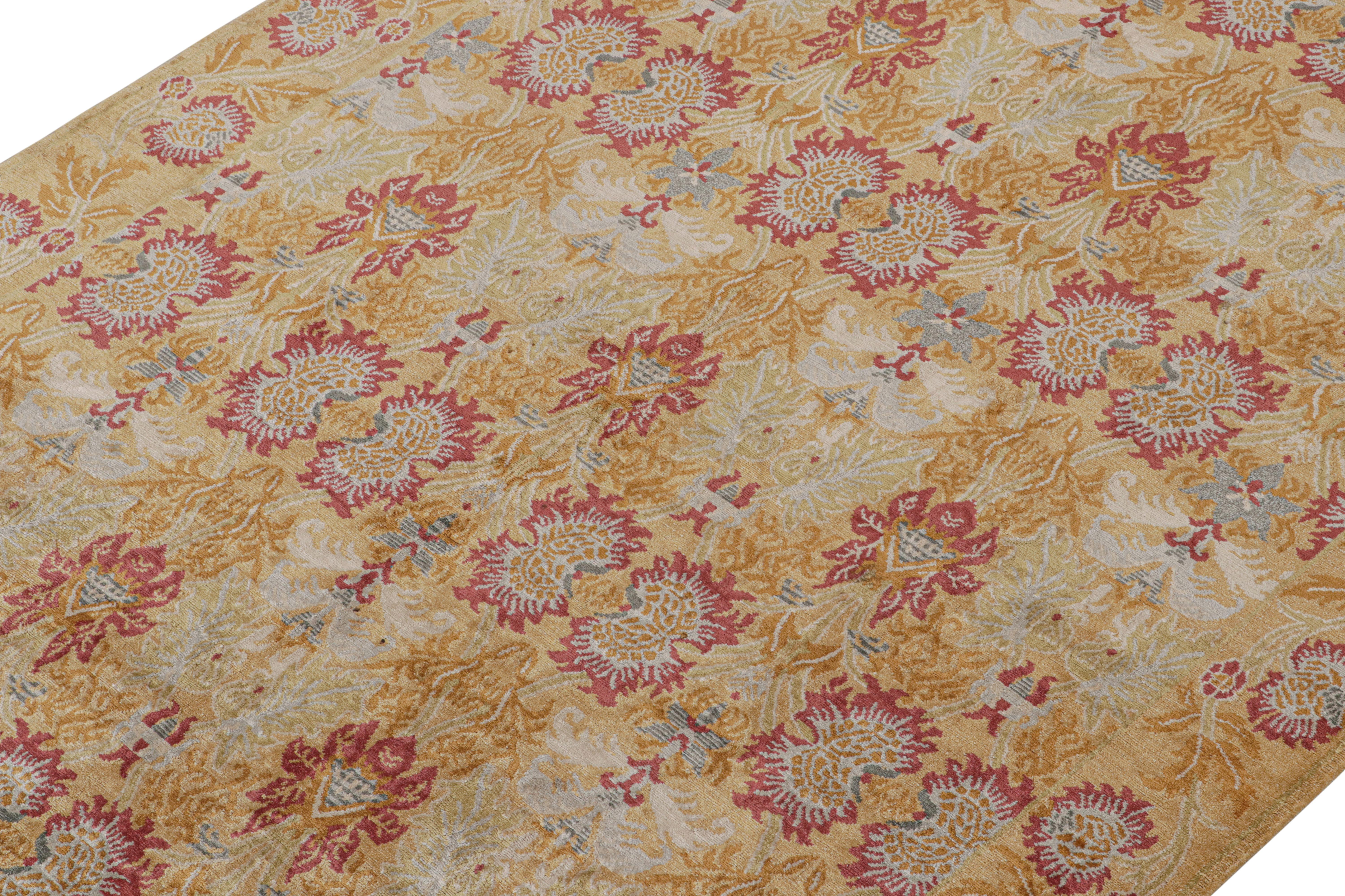 Annodato a mano in seta, questo tappeto contemporaneo 6x9 è una nuova aggiunta alla collezione di tappeti europei di Rug & Kilim. 

Sul design: 

Annodato a mano in seta, il nostro design 