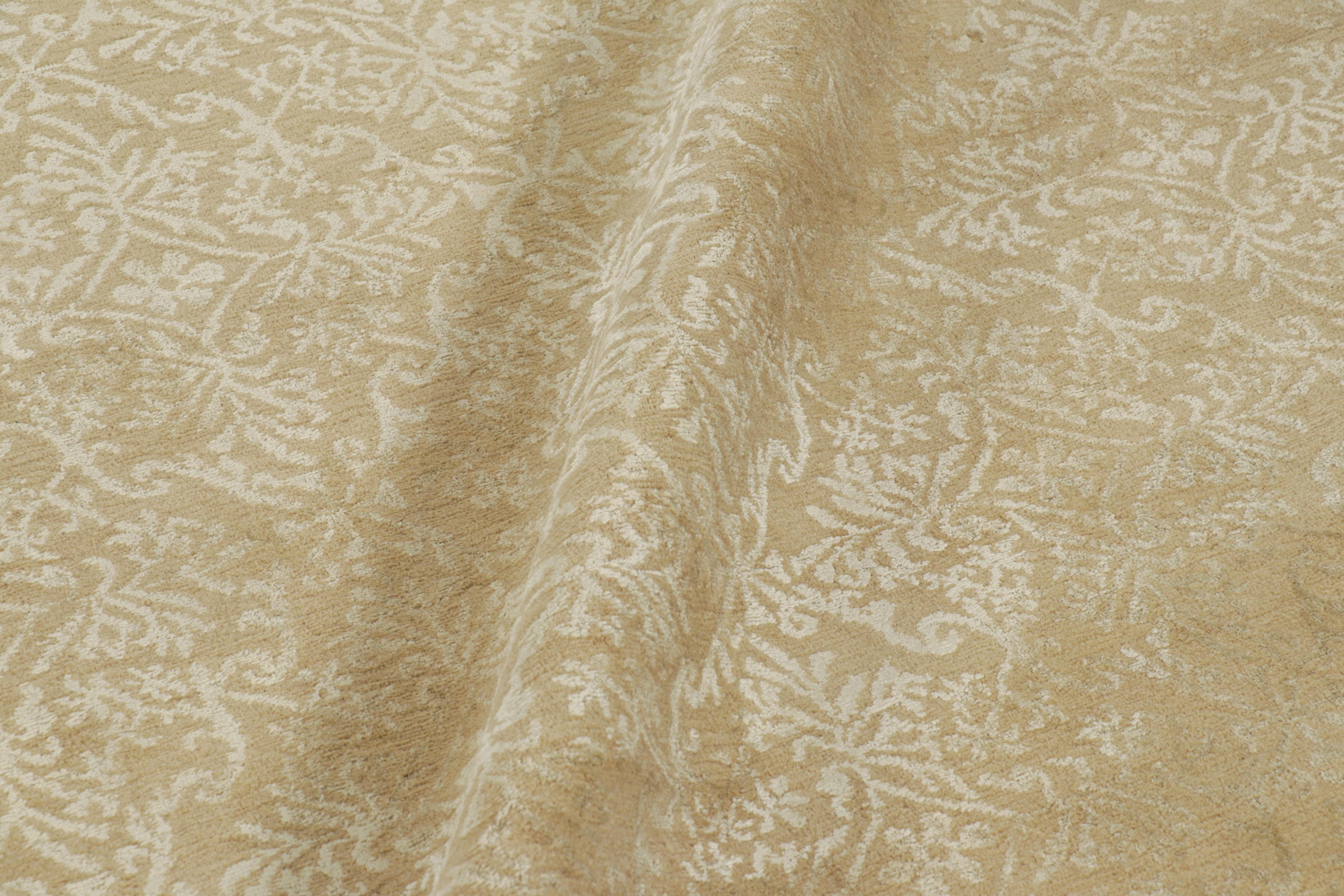 Tabriz Rug & Kilim: tappeto in stile spagnolo in oro con motivi floreali 