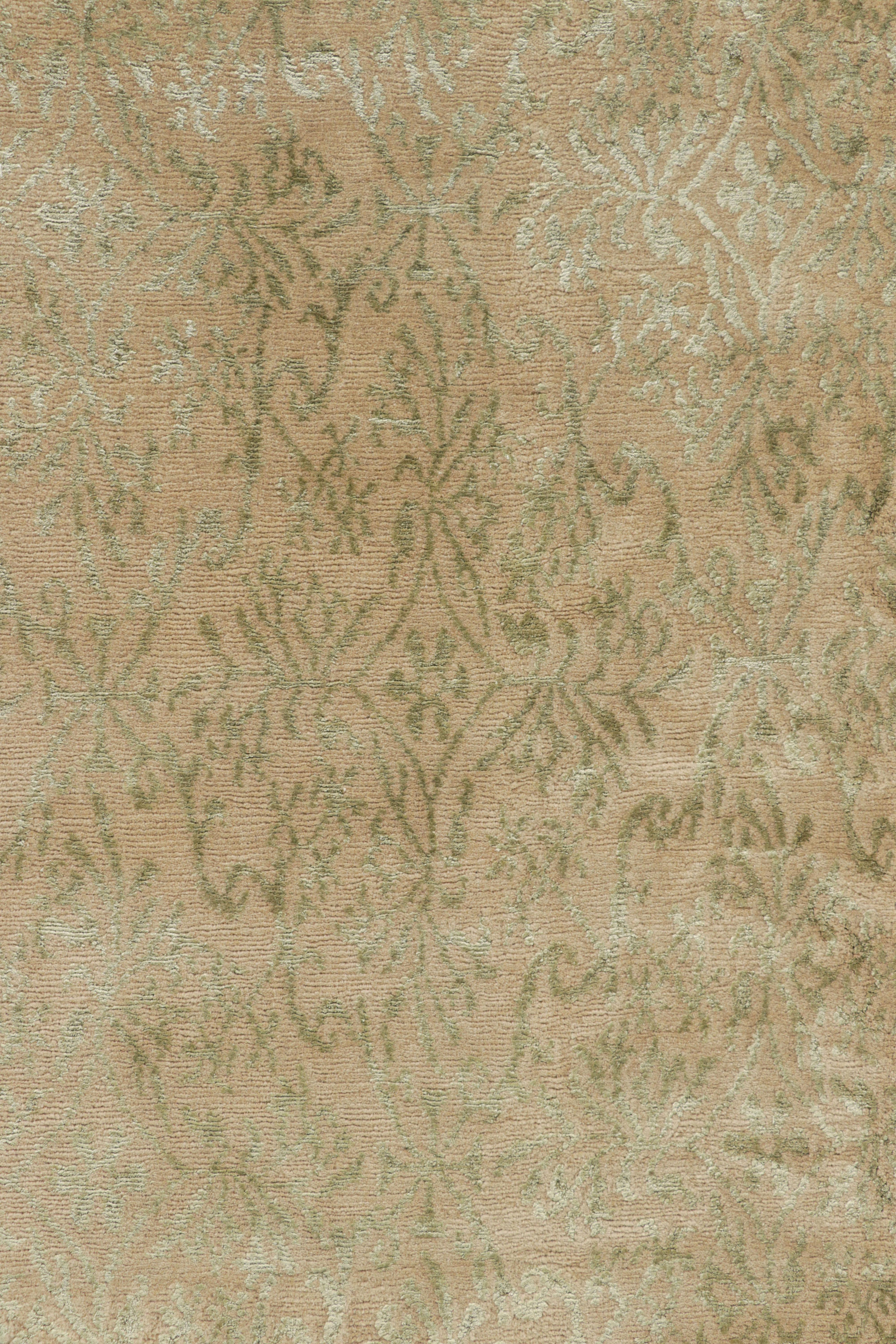 XXI secolo e contemporaneo Rug & Kilim: tappeto in stile spagnolo in oro con motivi floreali 