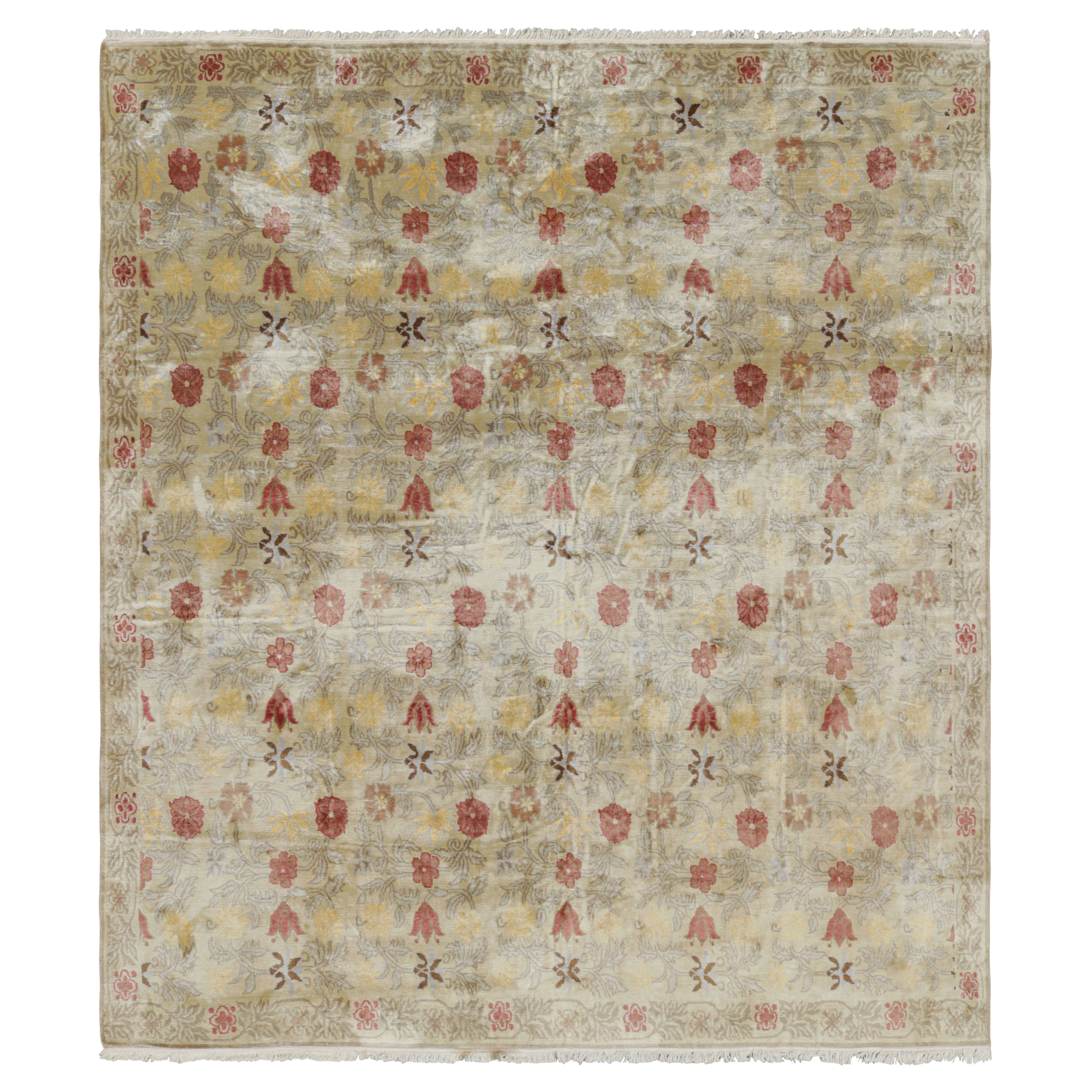 Rug & Kilim è un tappeto in stile spagnolo in bianco sporco-beige con motivi floreali "Bilbao".