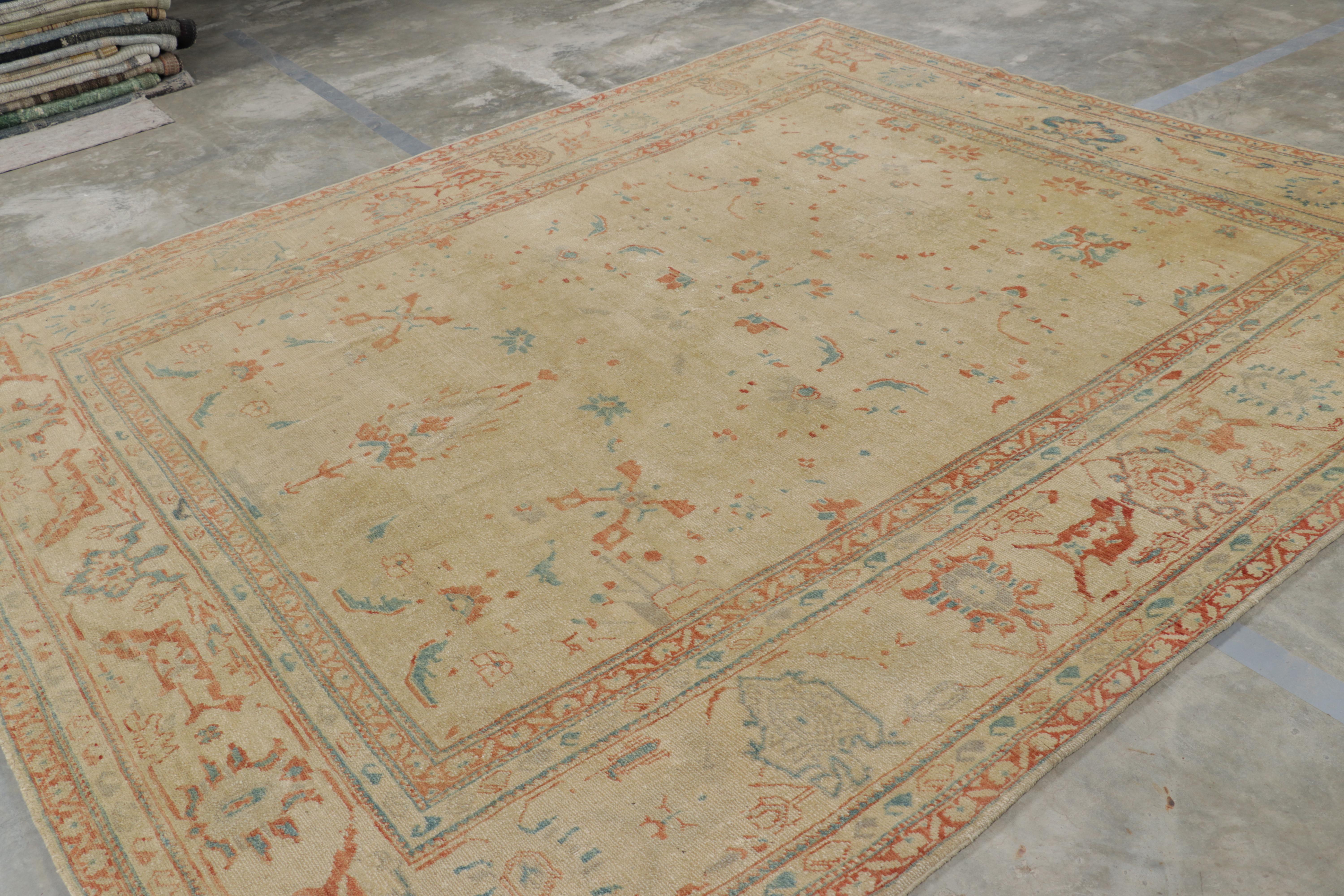 Annodato a mano Rug & Kilim è un tappeto in stile Sultanabad Rugs color crema con motivi floreali in vendita