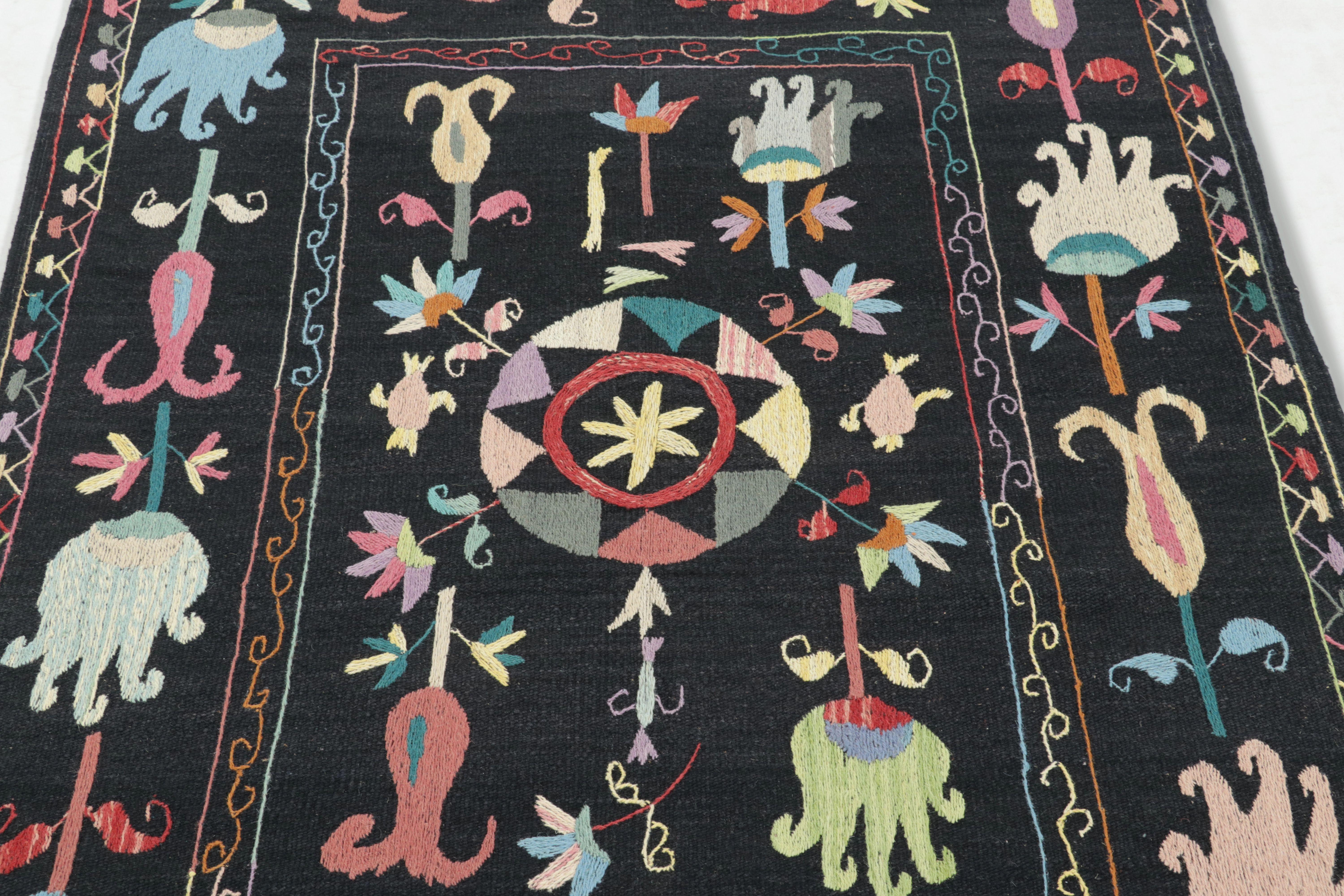 Rug & Kilim’s Suzani-Inspired Kilim, Vibrant Floral Medallions over Black In New Condition For Sale In Long Island City, NY