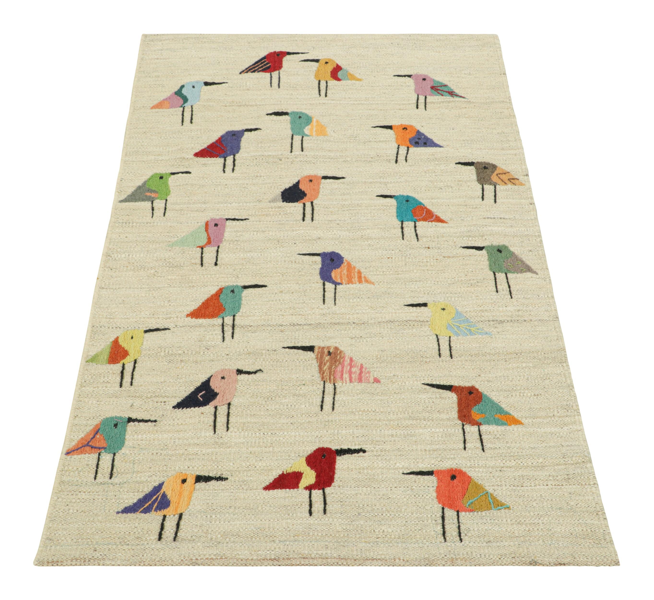 Rug & Kilim’s Suzani Style Kilim in Cream with Polychromatic Bird Pictorials In New Condition For Sale In Long Island City, NY