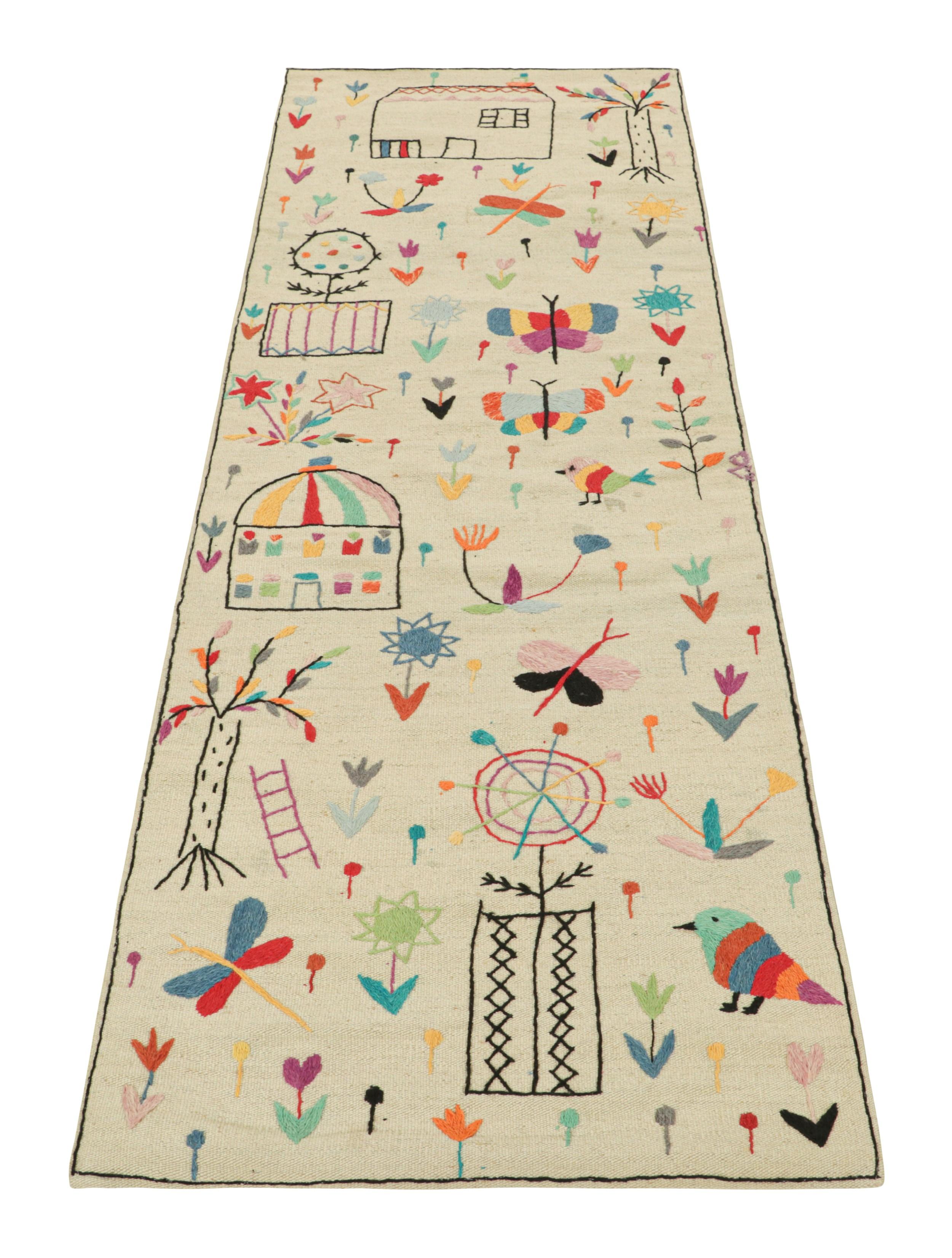 Rug & Kilim’s Suzani Style Kilim Runner Rug with Polychromatic Pictorials In New Condition For Sale In Long Island City, NY