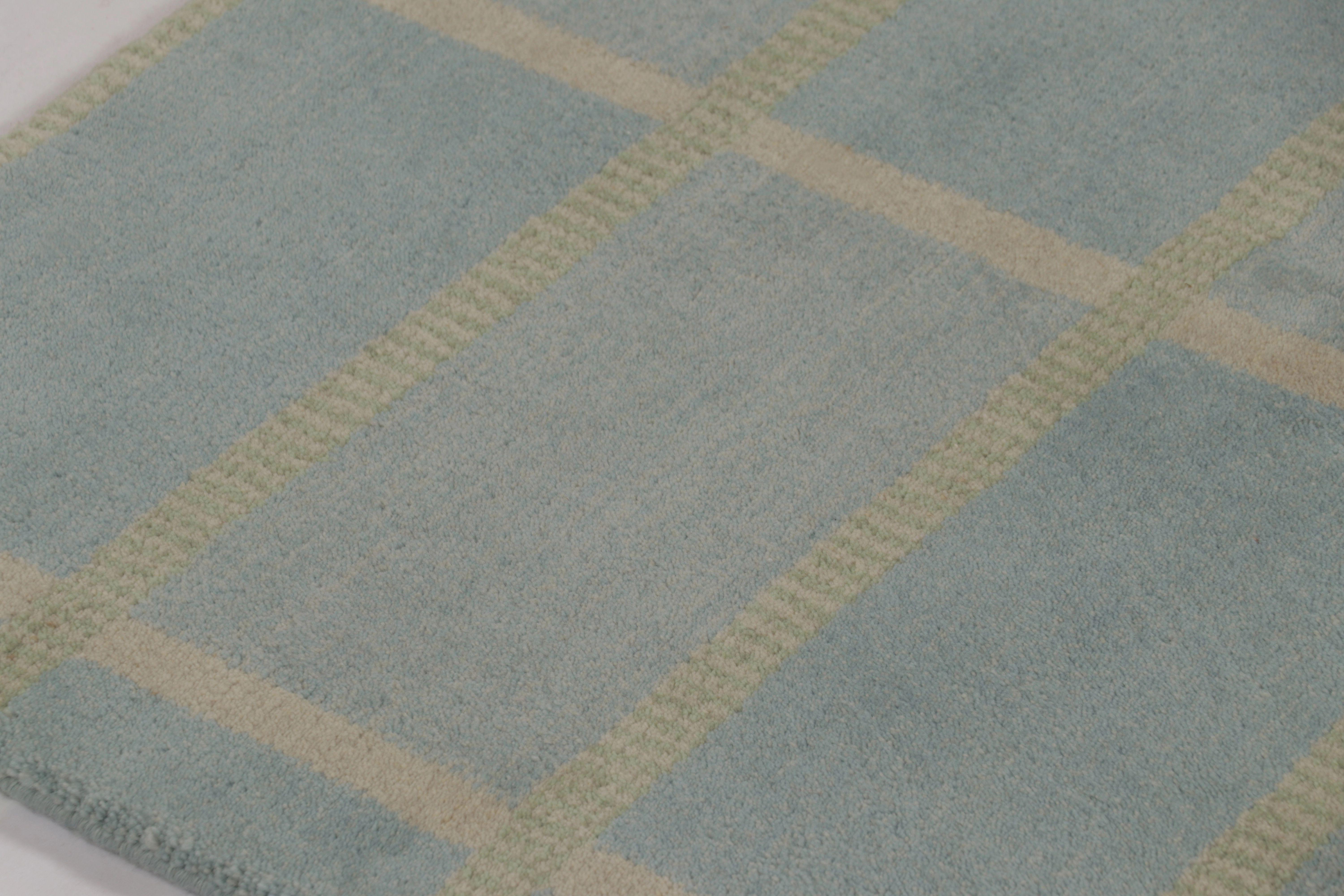 Rug & Kilim’s Swedish Art Deco Inspired Rug in Dusty Blue with Geometric Pattern im Zustand „Neu“ im Angebot in Long Island City, NY