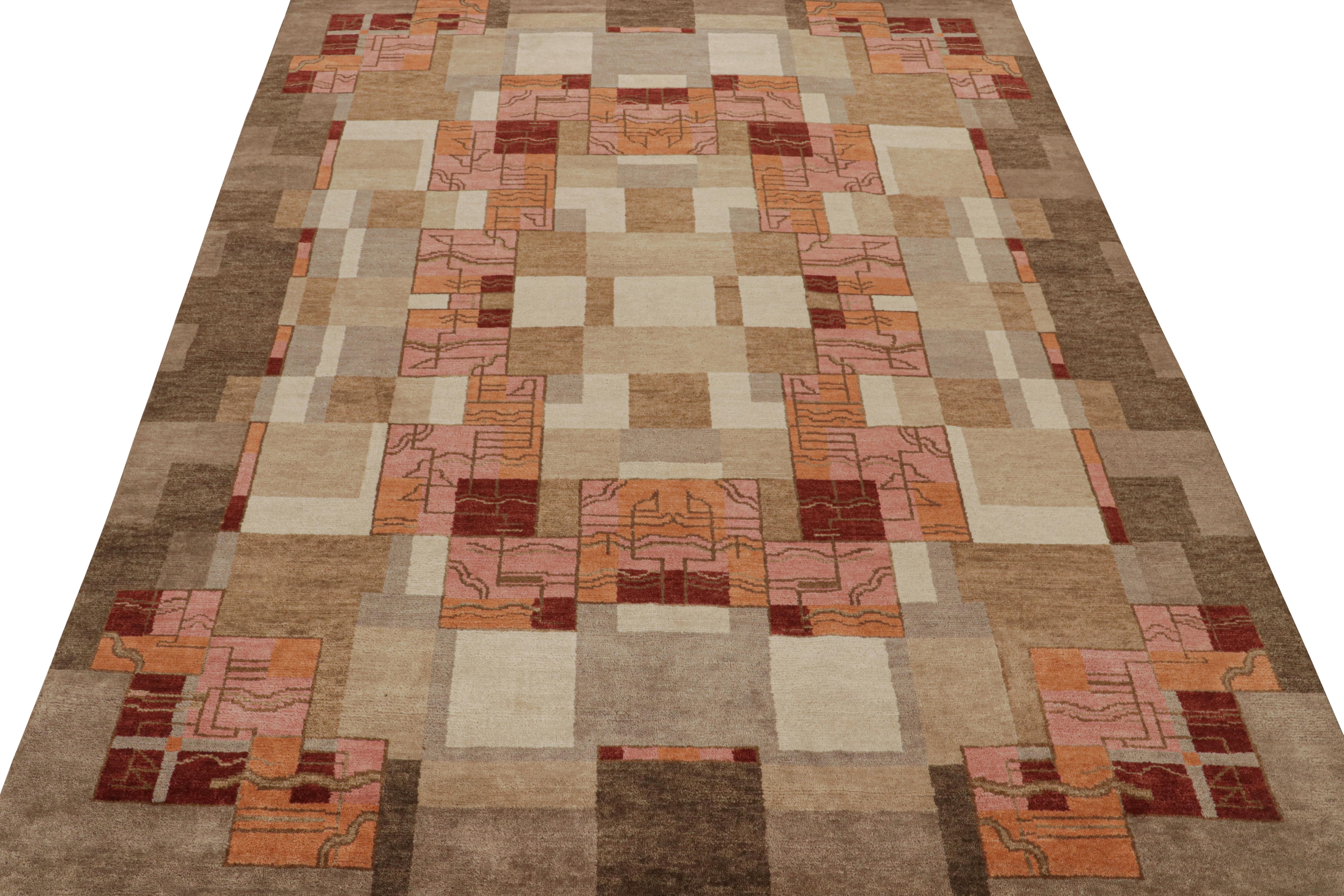Tessuto a mano Rug & Kilim è un tappeto Art Deco in stile svedese con motivi marroni, grigi, rossi e rosa. in vendita