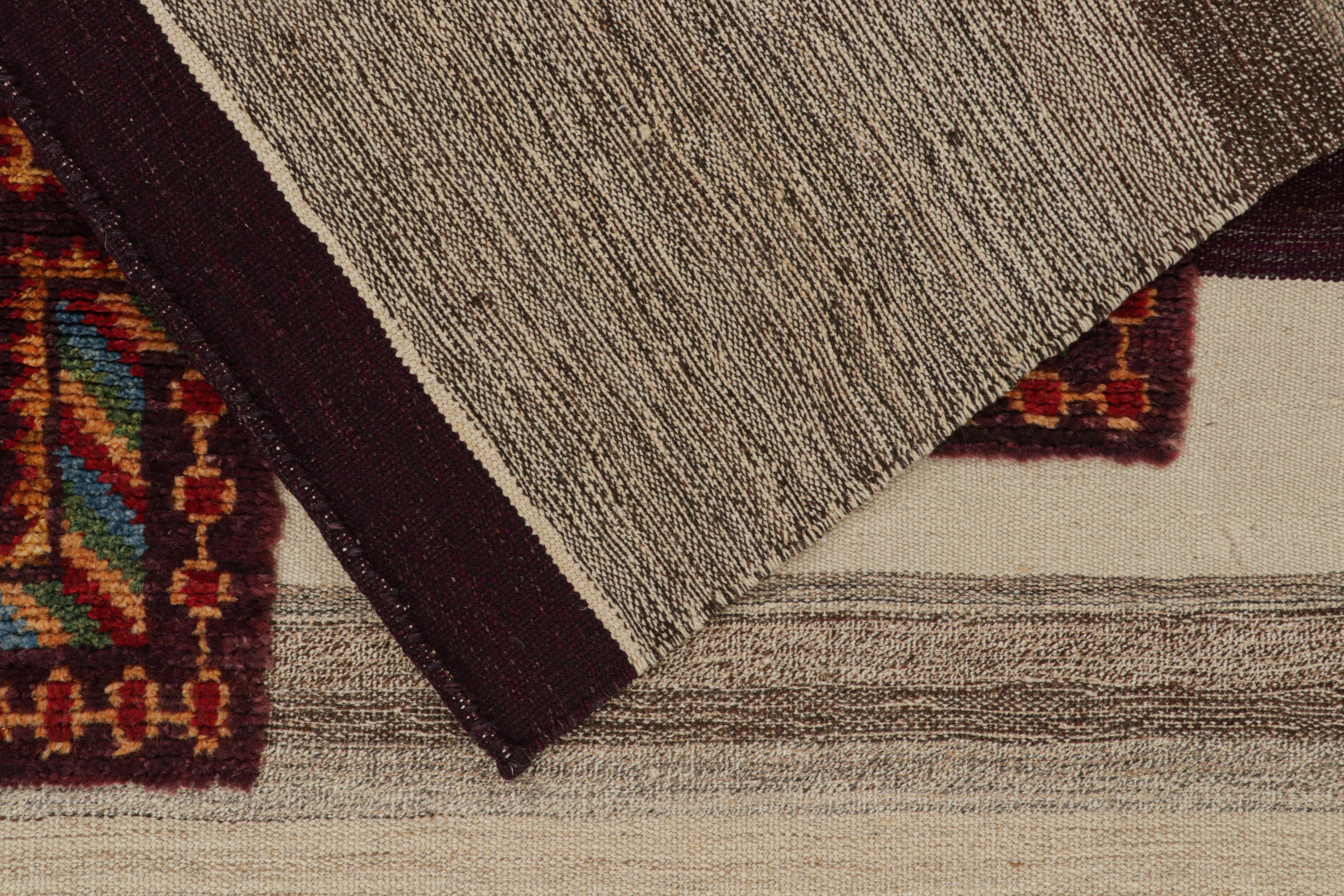 XXI secolo e contemporaneo Rug & Kilim: Kilim persiano in stile Tacheh in beige e grigio in vendita