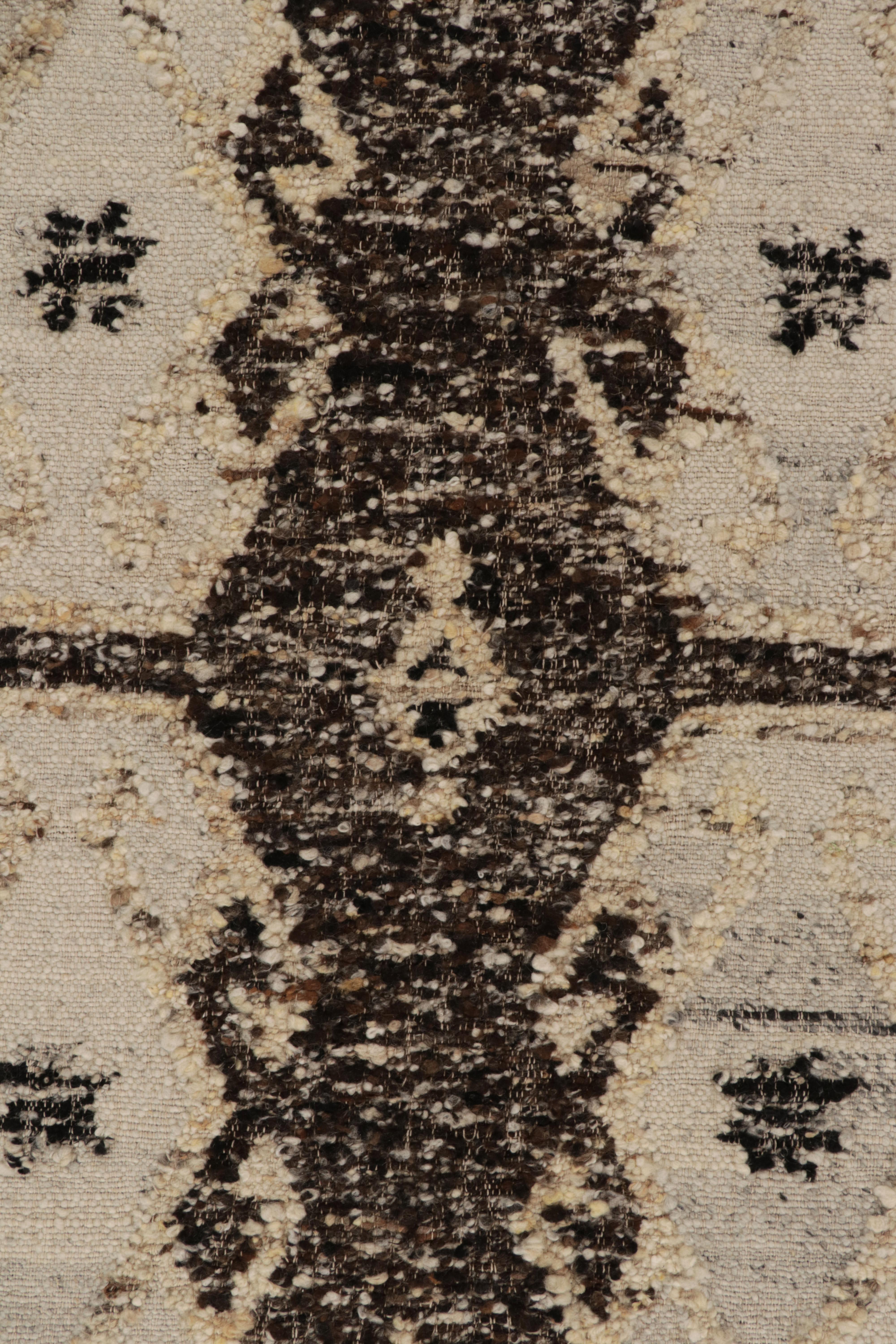 Rug & Kilim's Textural Contemporary Kilim Rug in Beige-Brown, White and Black  In New Condition For Sale In Long Island City, NY