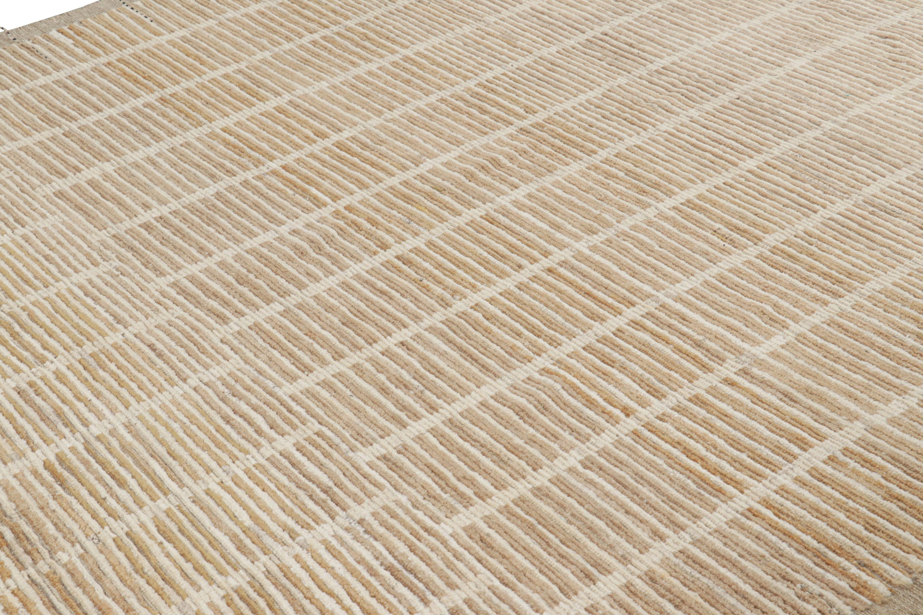 Handwoven in wool, this 8x10 contemporary Kilim features a subtle high-and-low element of almost ribbed texture in its play of pile and flatweave construction together—an exciting new custom-capable collection by Rug & Kilim. 

On the Design: