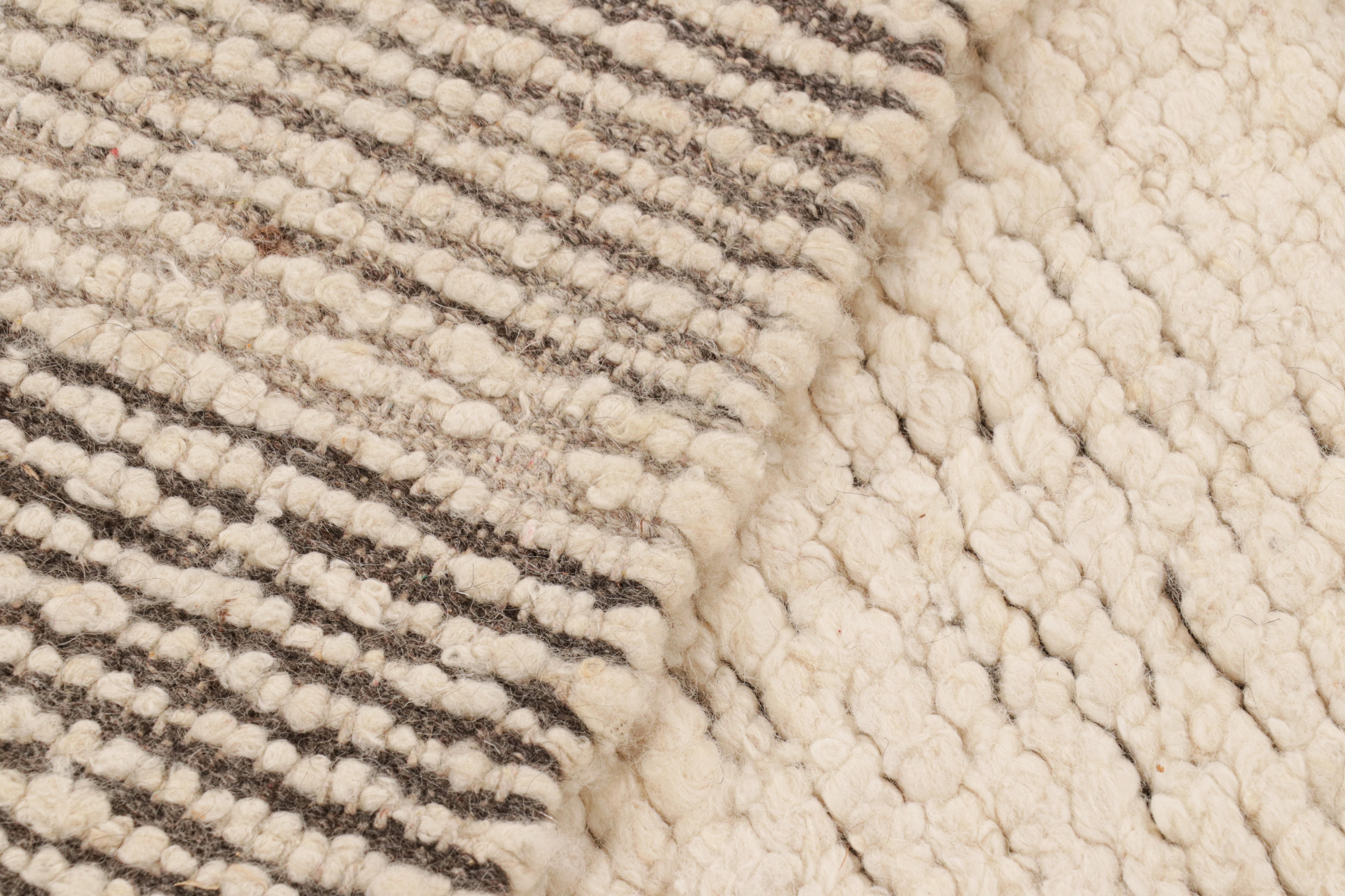 Contemporary Rug & Kilim’s Textural Kilim in Solid Cream and White Tones For Sale