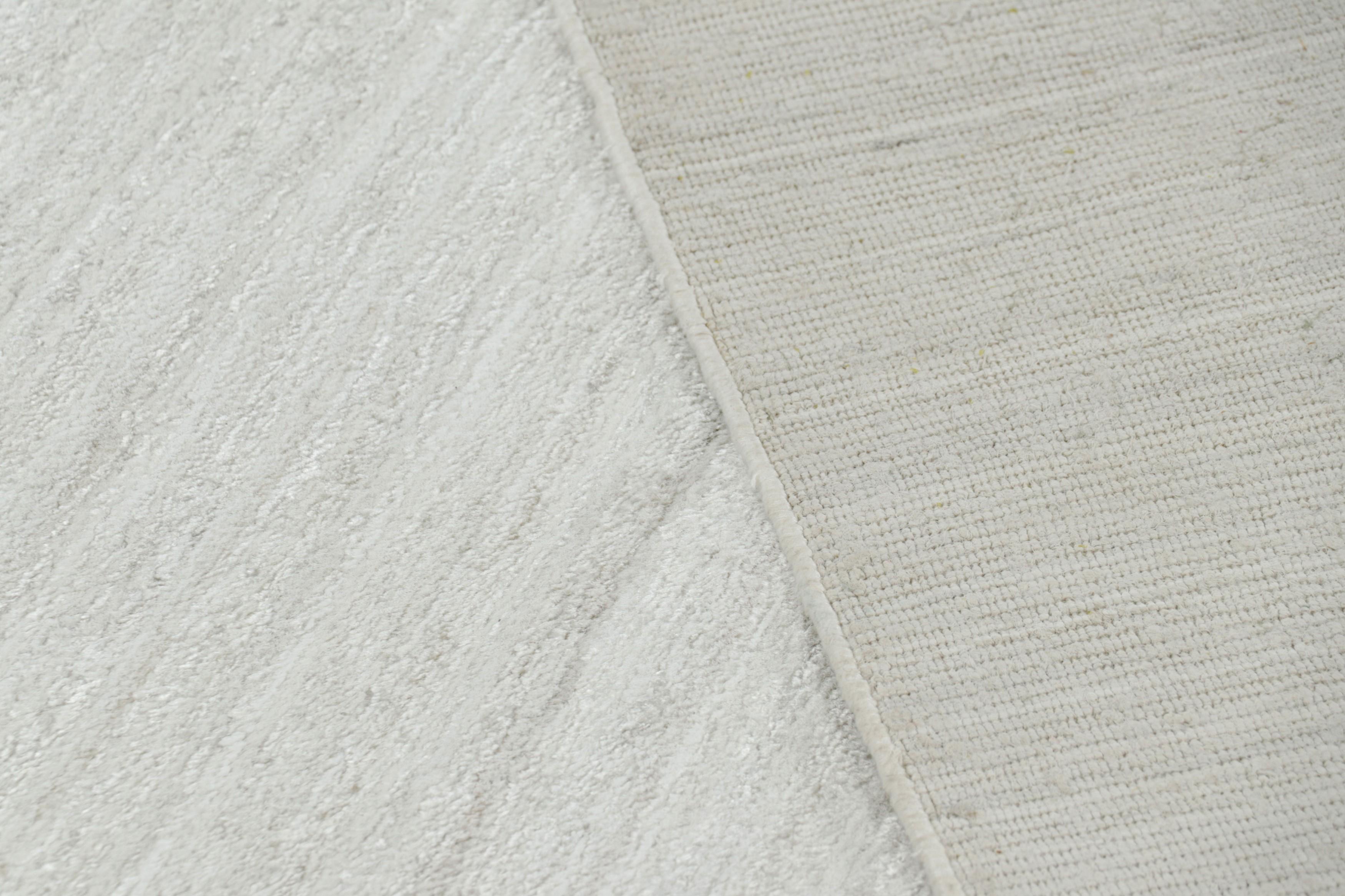 Silk Rug & Kilim’s Textural Rug In Bright Solid White Tones and Striae For Sale