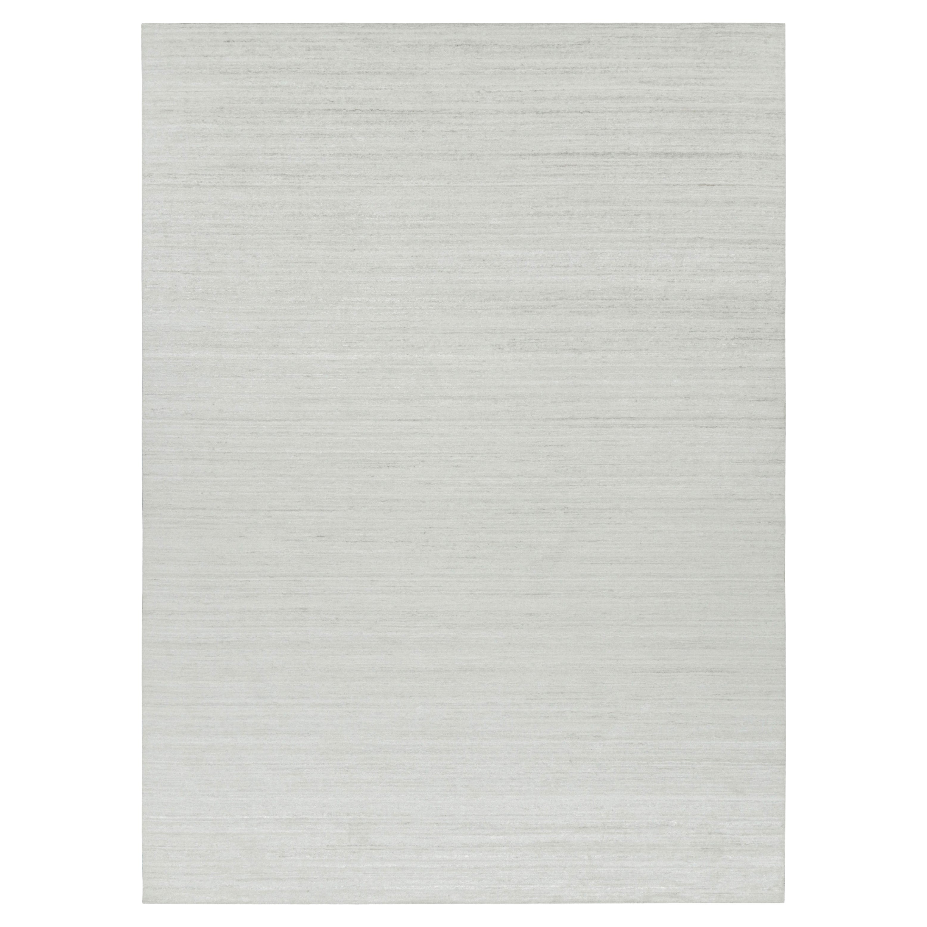 Rug
Kilim
s Strukturteppich in leuchtenden, weißen Tönen und Streifen